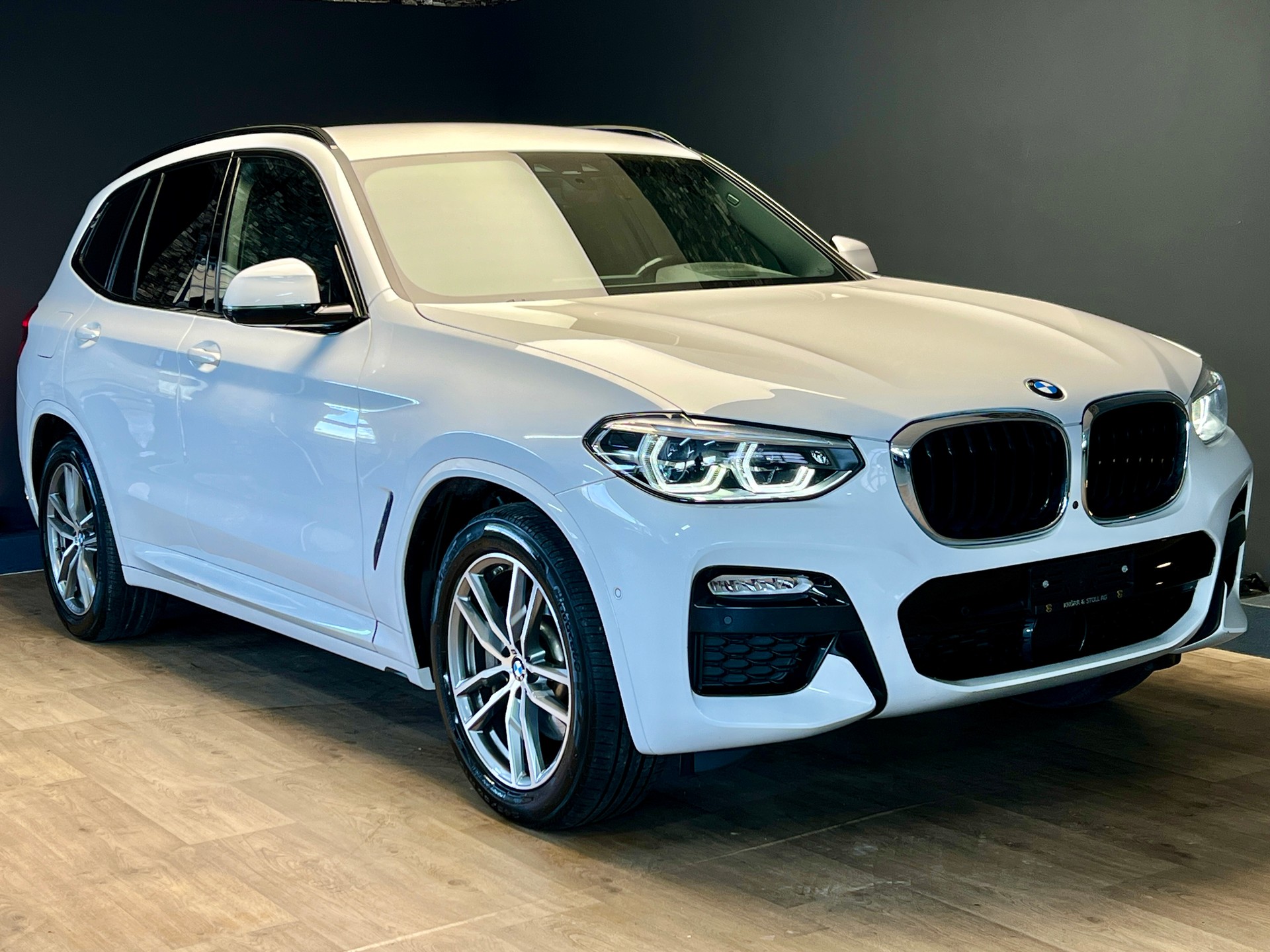 BMW X3 xDrive 25d *AHK* M Sport Steptronic-showroom-element-2