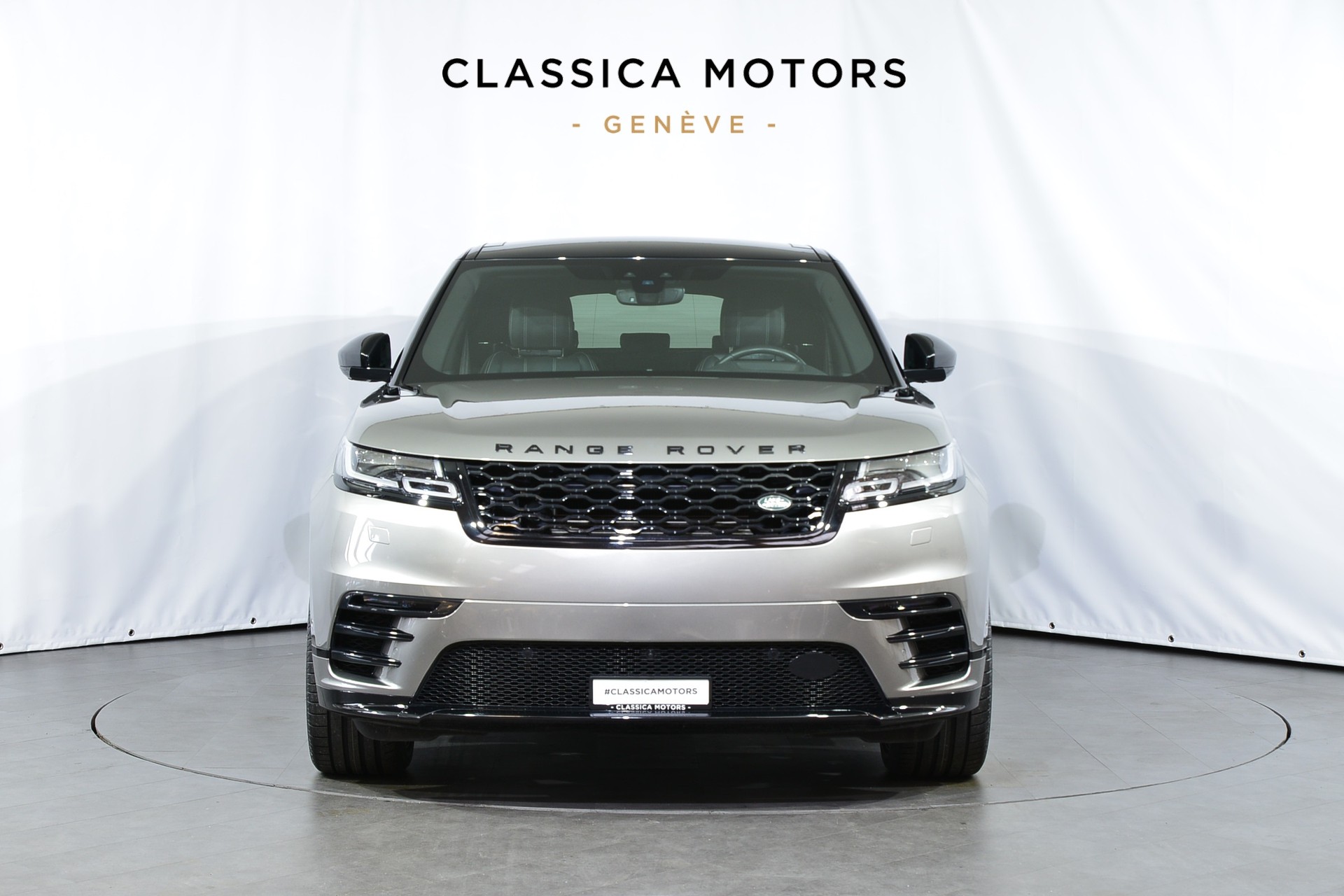LAND ROVER Range Rover Velar R-Dynamic P 300 SE Automatic-image-8