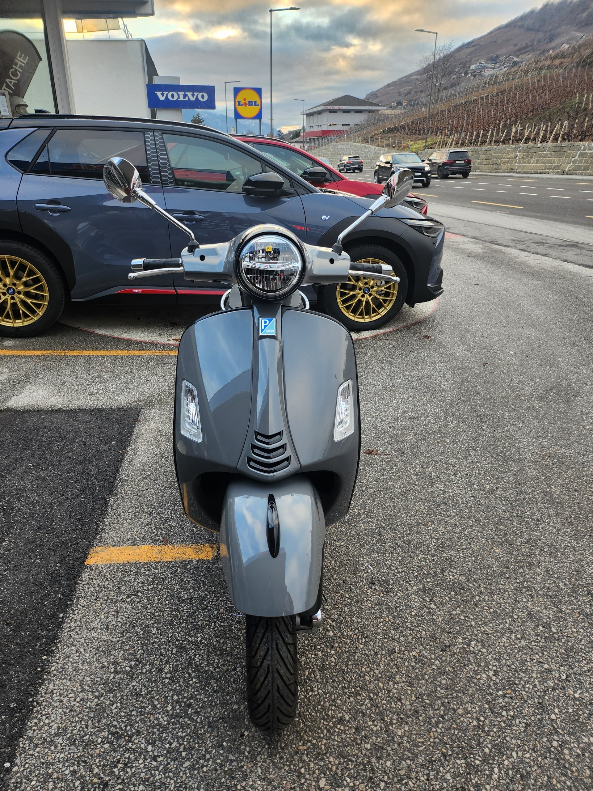 PIAGGIO Vespa GTS 125 75th Anniversary ABS-image-0