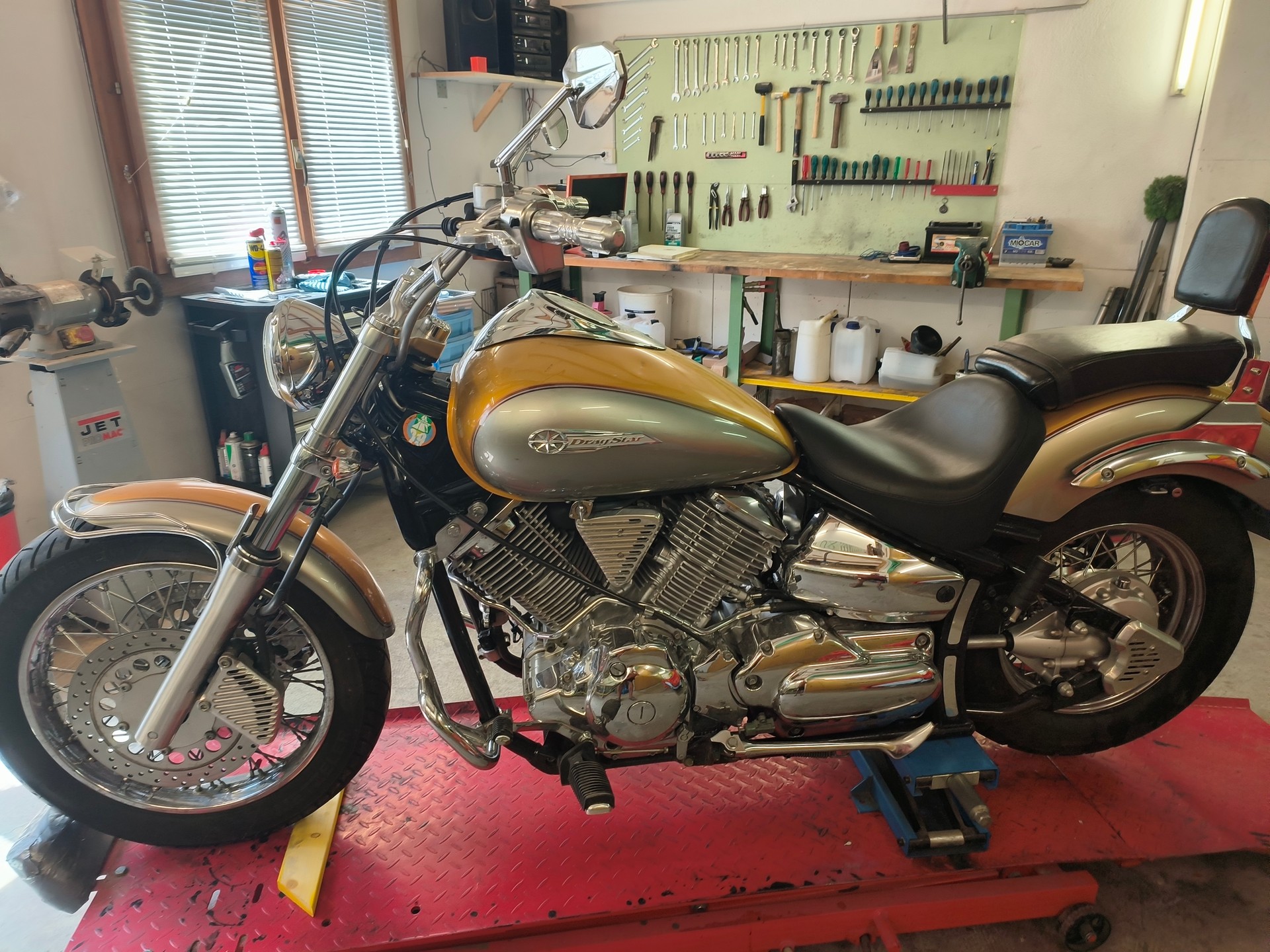 YAMAHA XVS 1100 Drag Star-image-14