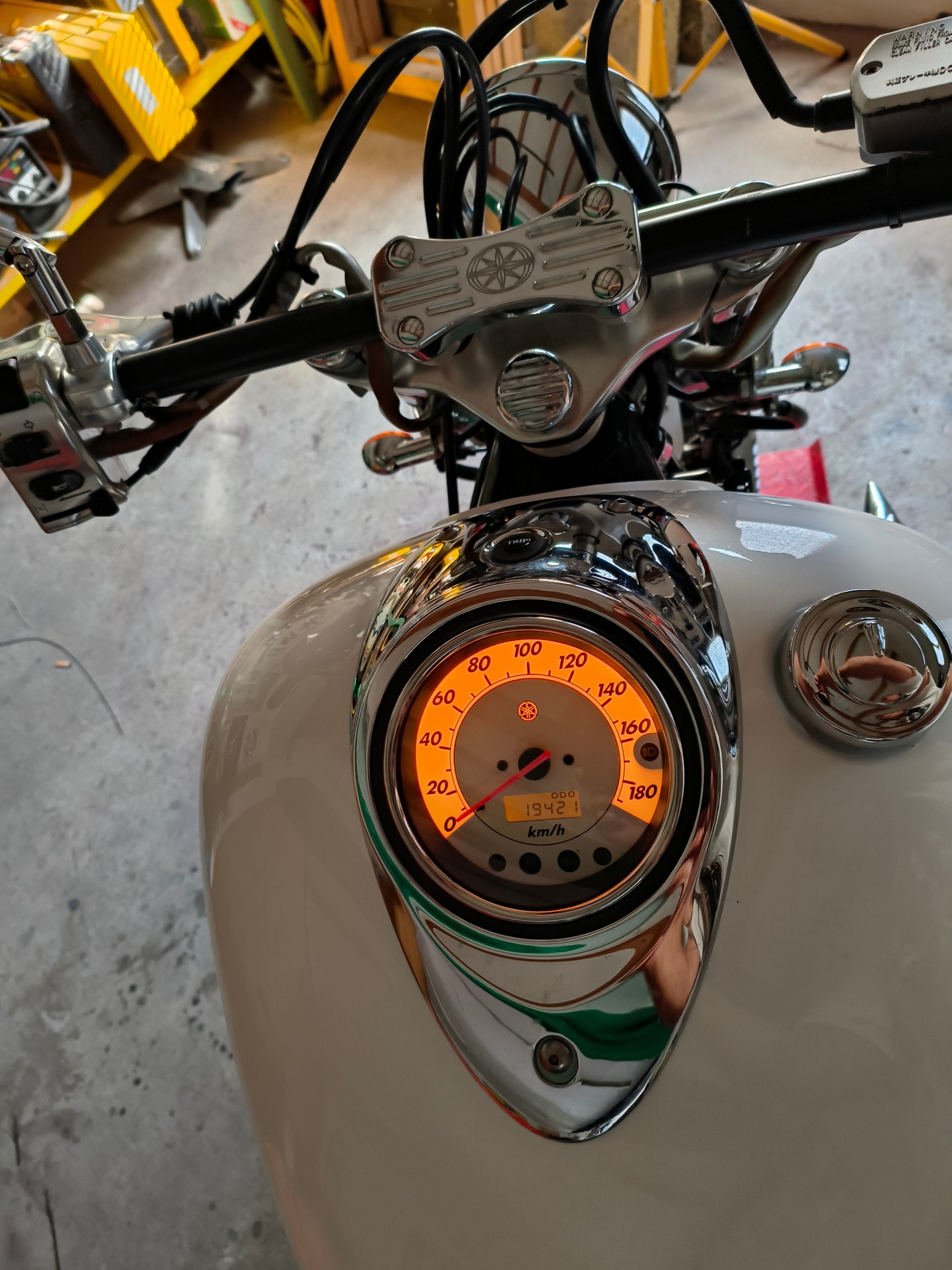 YAMAHA XVS 1100 Drag Star-image-13