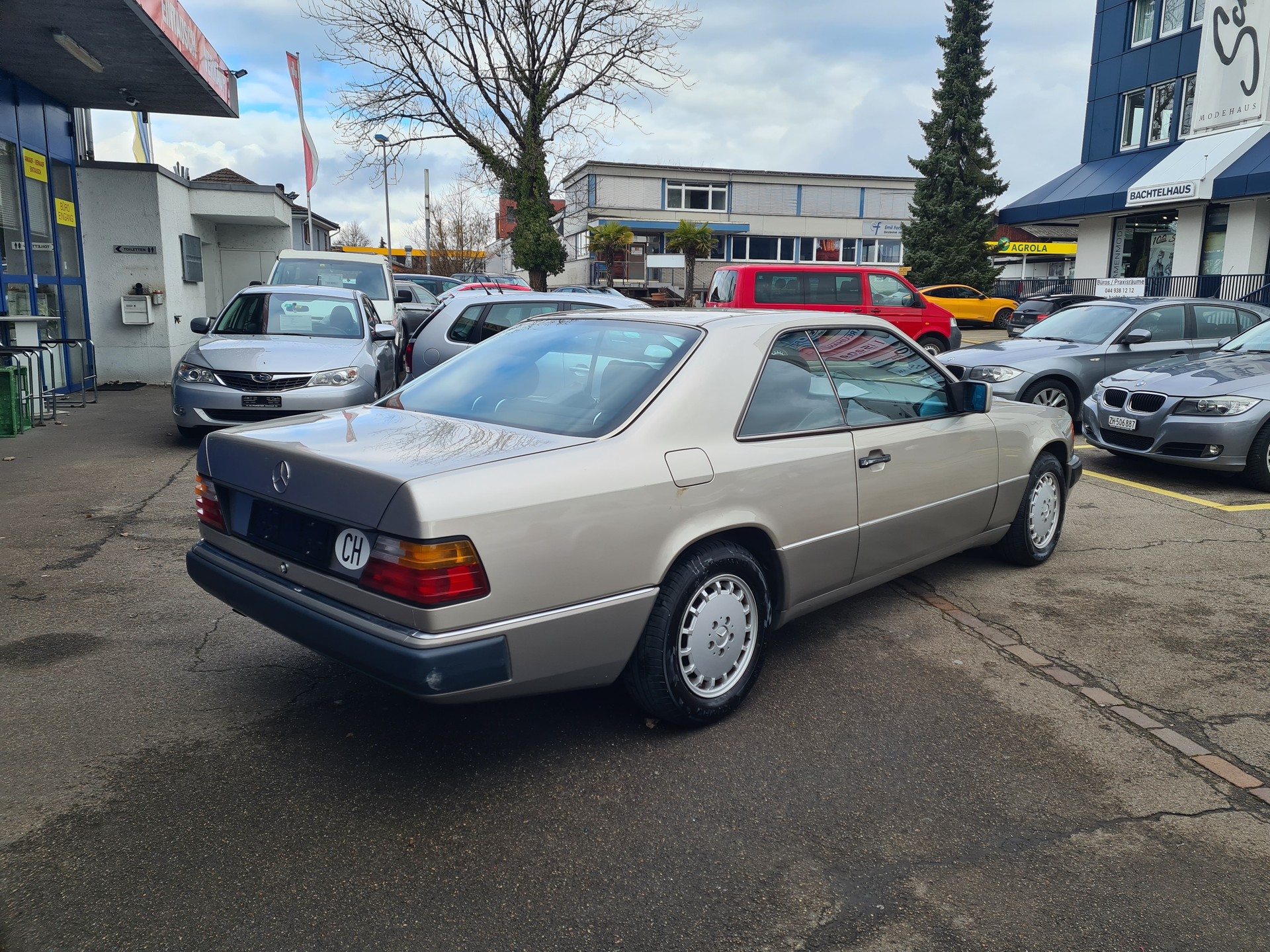 MERCEDES-BENZ 230 CE-showroom-element-2