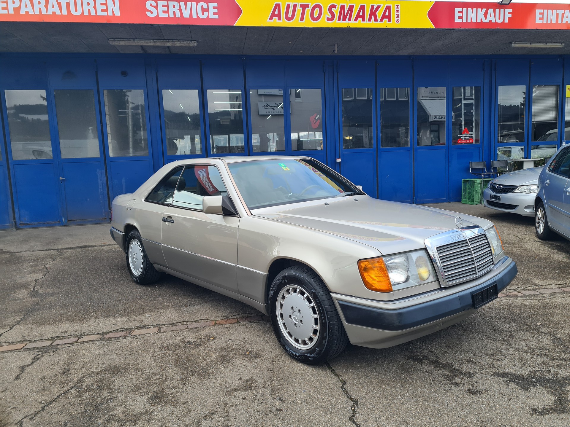 MERCEDES-BENZ 230 CE