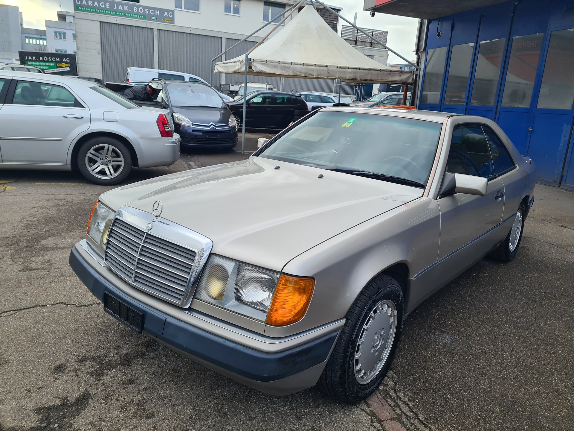 MERCEDES-BENZ 230 CE-image-6