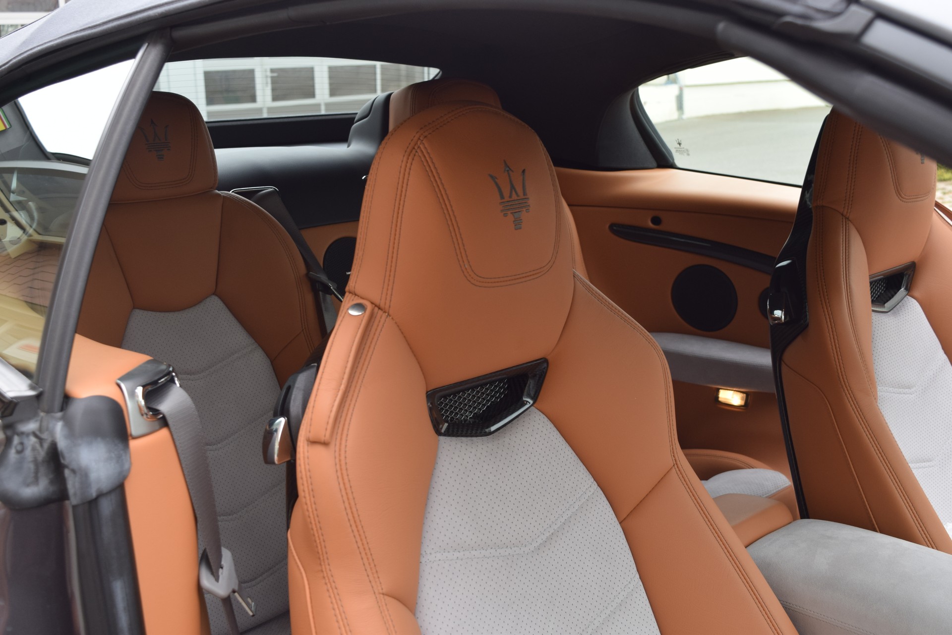 MASERATI GranCabrio MC Automatica-image-18