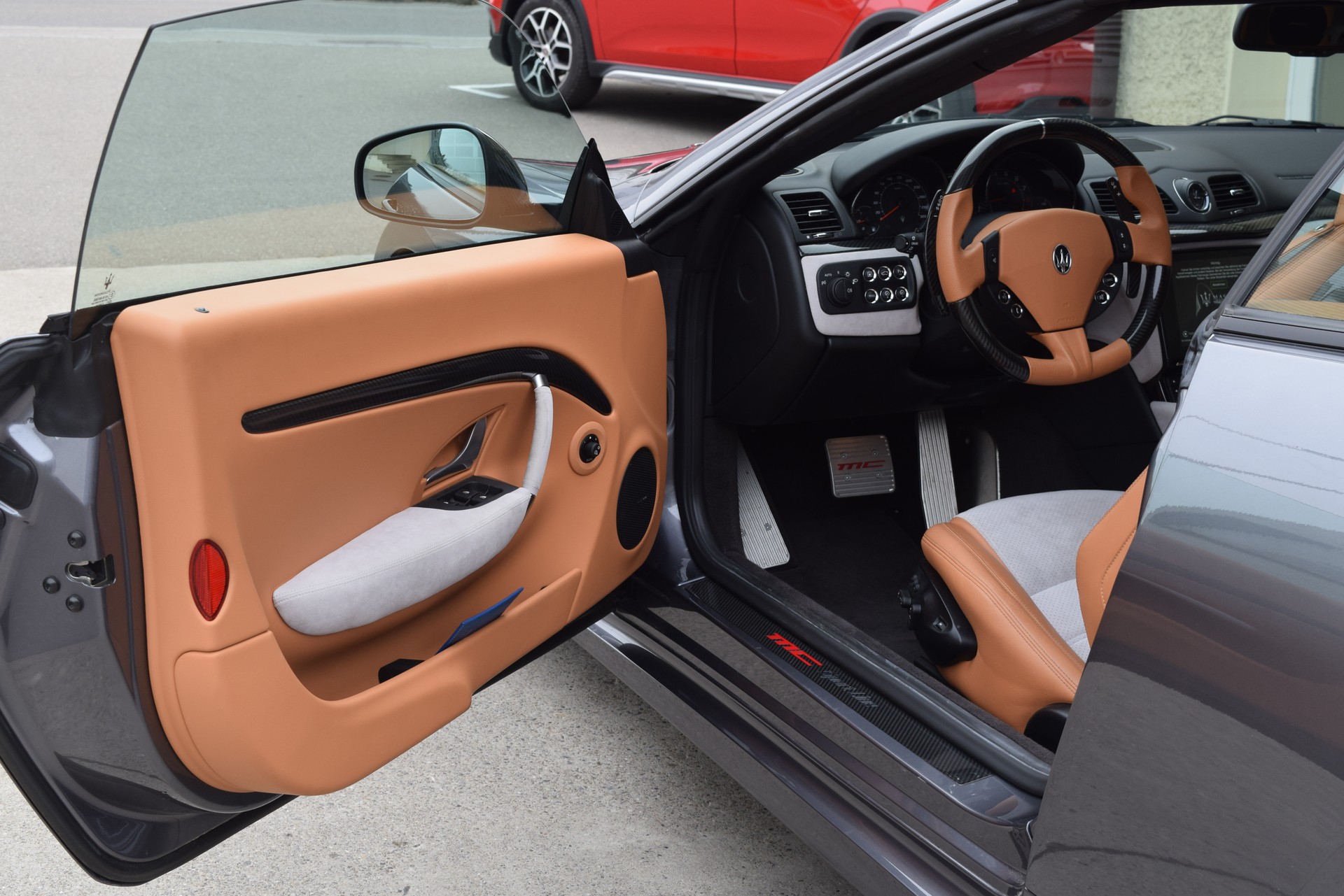 MASERATI GranCabrio MC Automatica-image-10