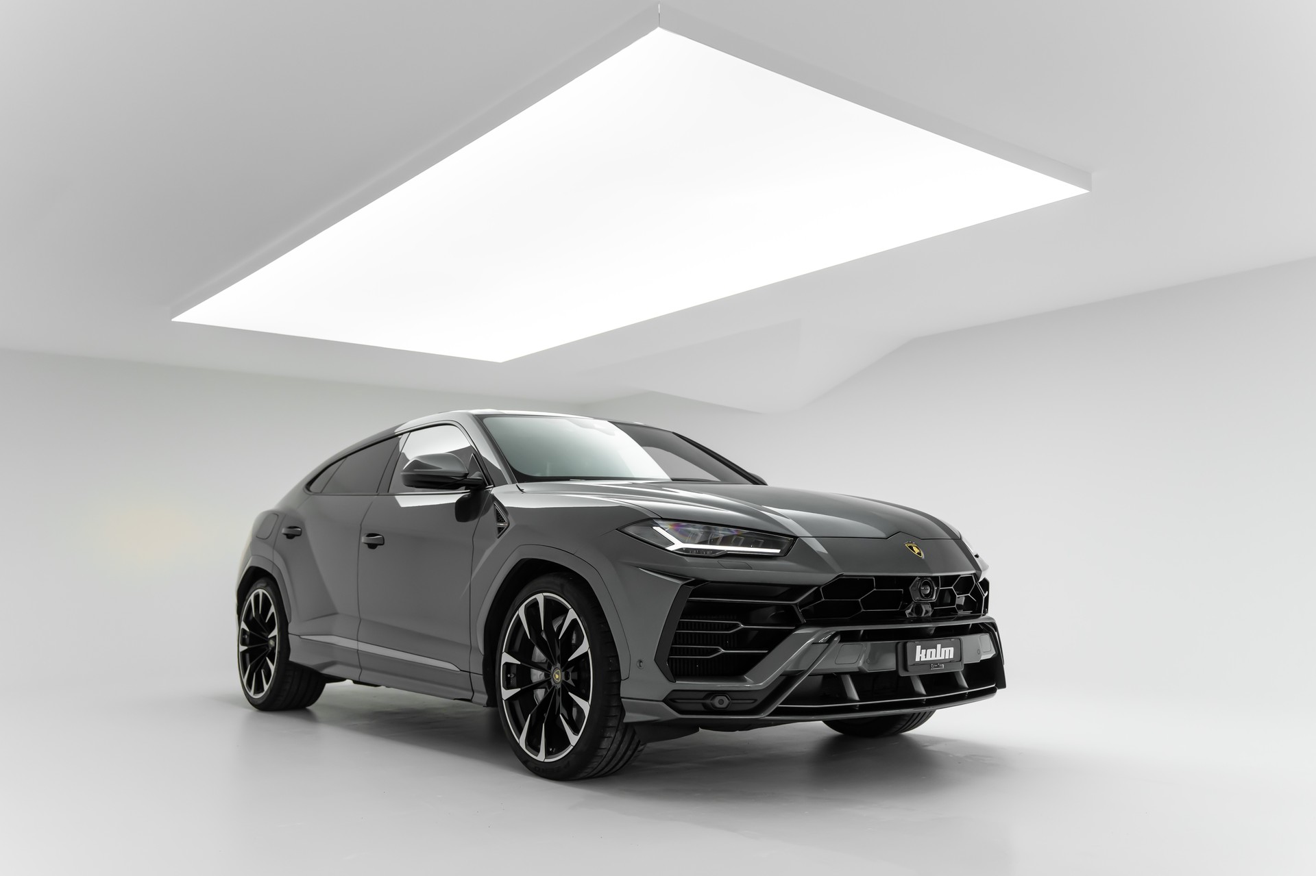 LAMBORGHINI Urus E-Gear-image-4