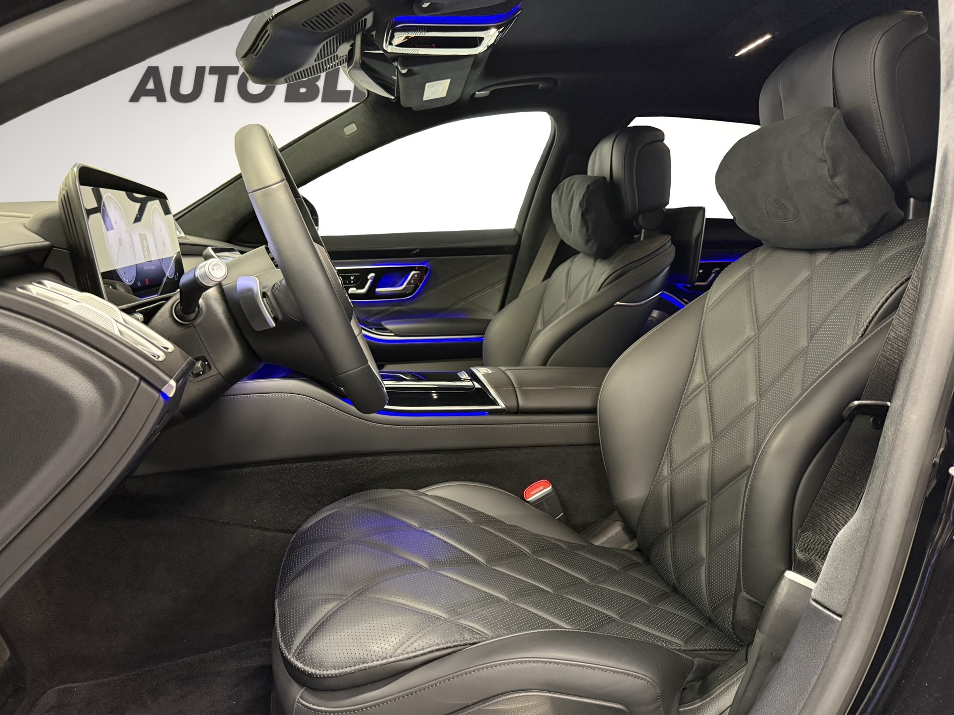 MERCEDES-BENZ Maybach S 680 4Matic 9G-Tronic-image-8