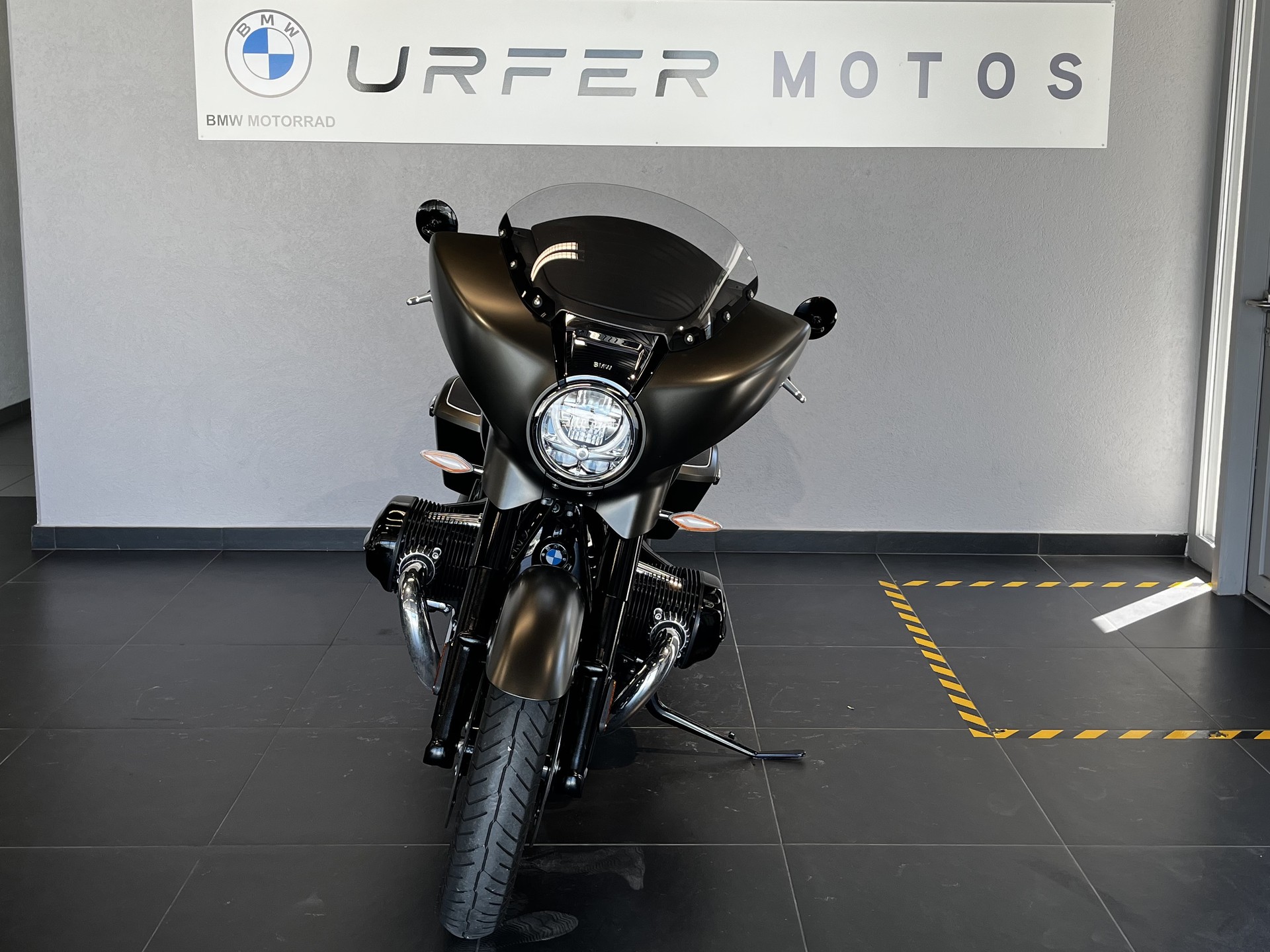 BMW R 18 Bagger-image-2