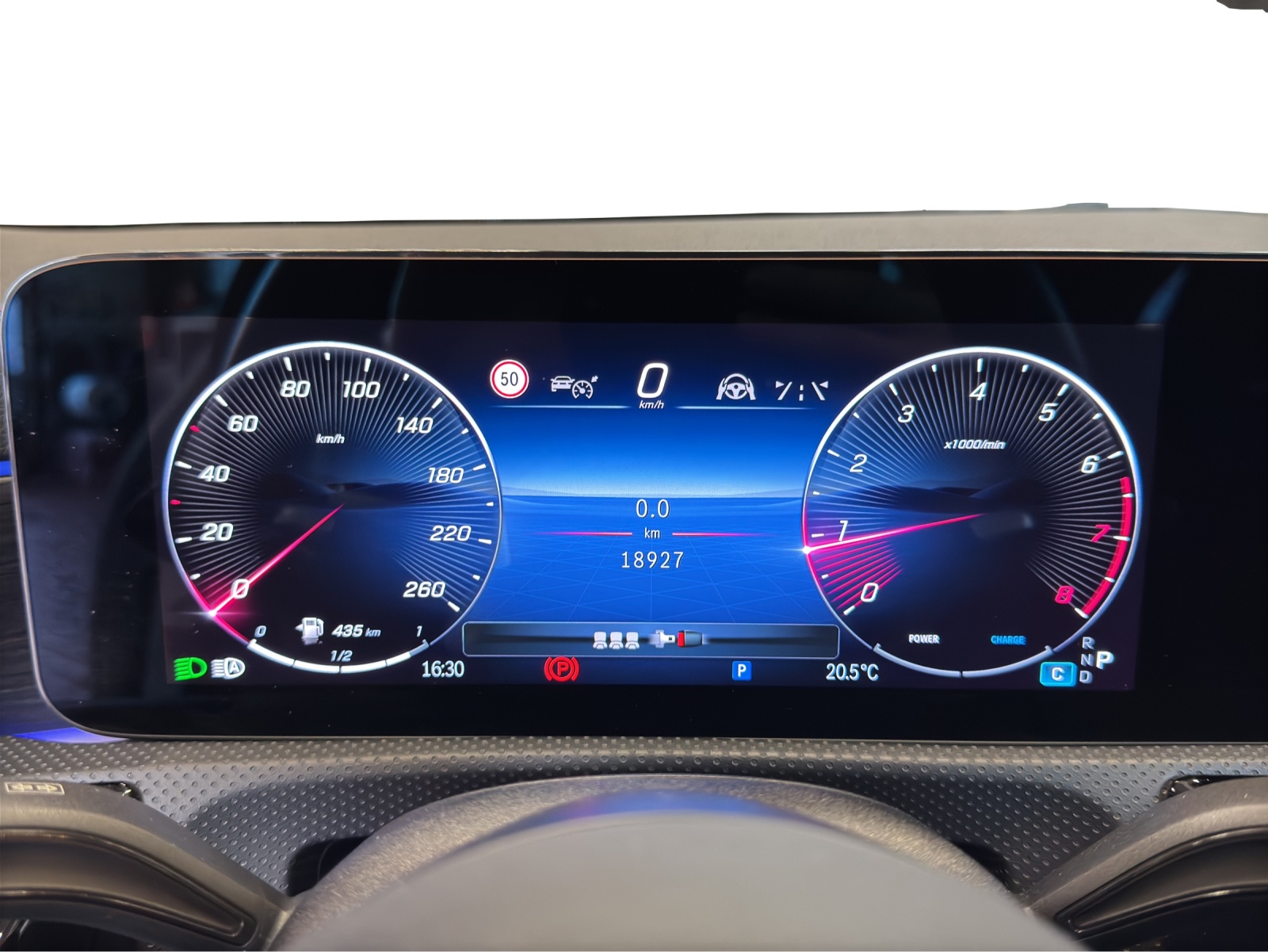 MERCEDES-BENZ CLA SB 250 8G-DCT 4M-image-11