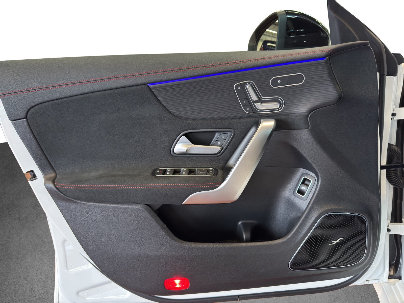 MERCEDES-BENZ CLA SB 250 8G-DCT 4M-image-12