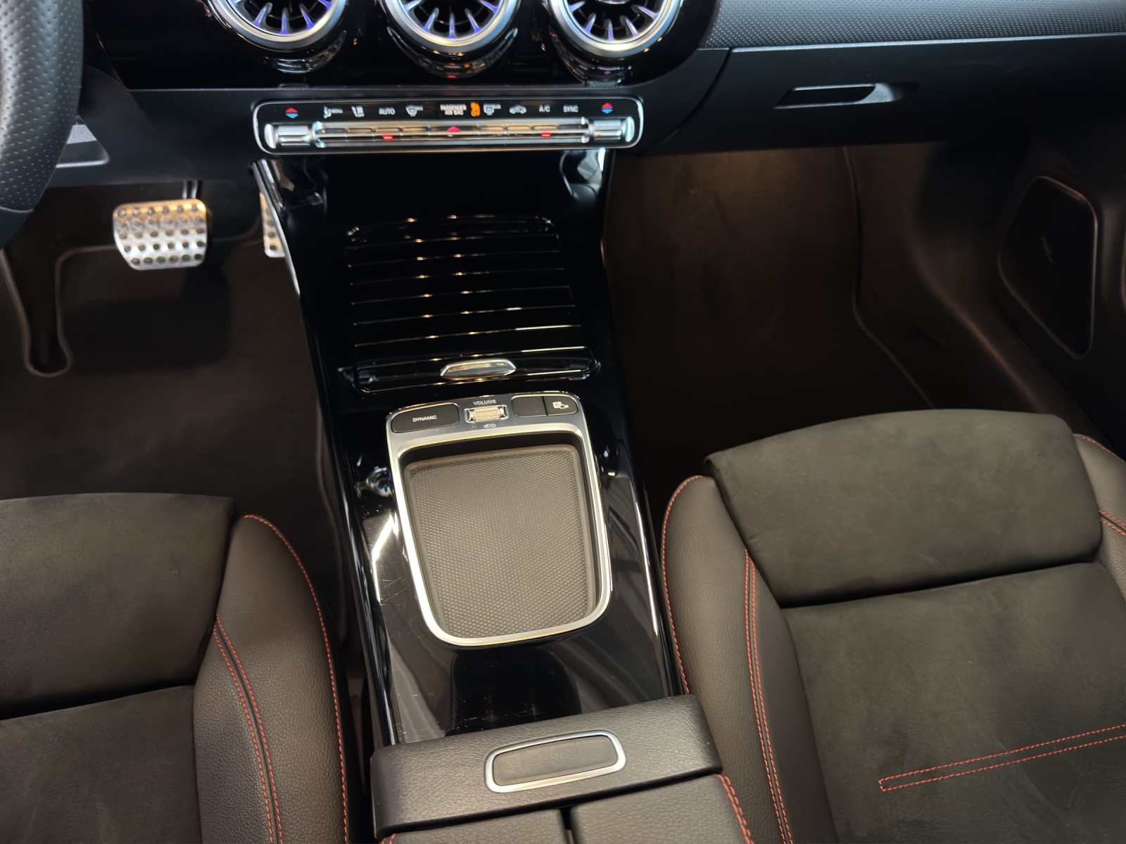 MERCEDES-BENZ CLA SB 250 8G-DCT 4M-image-13