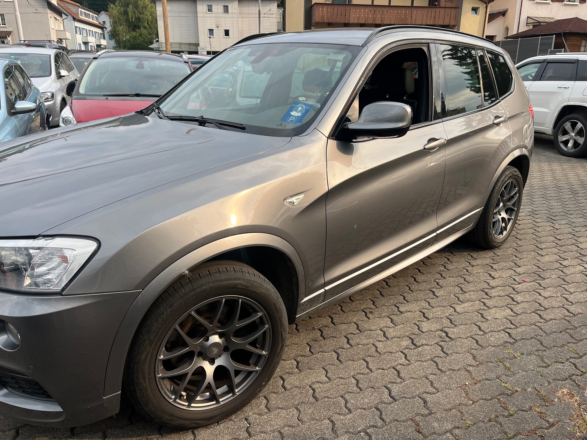 BMW X3 xDrive 20i-image-2
