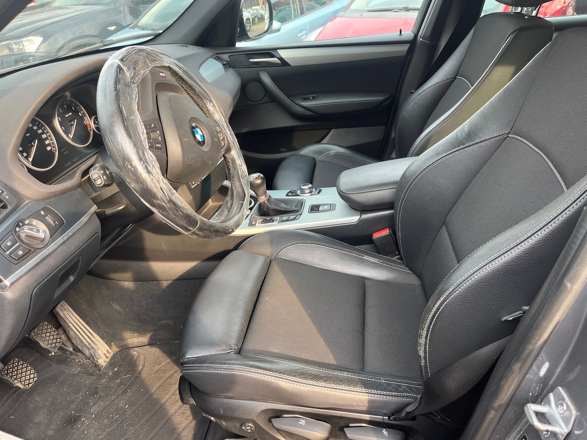 BMW X3 xDrive 20i-image-6