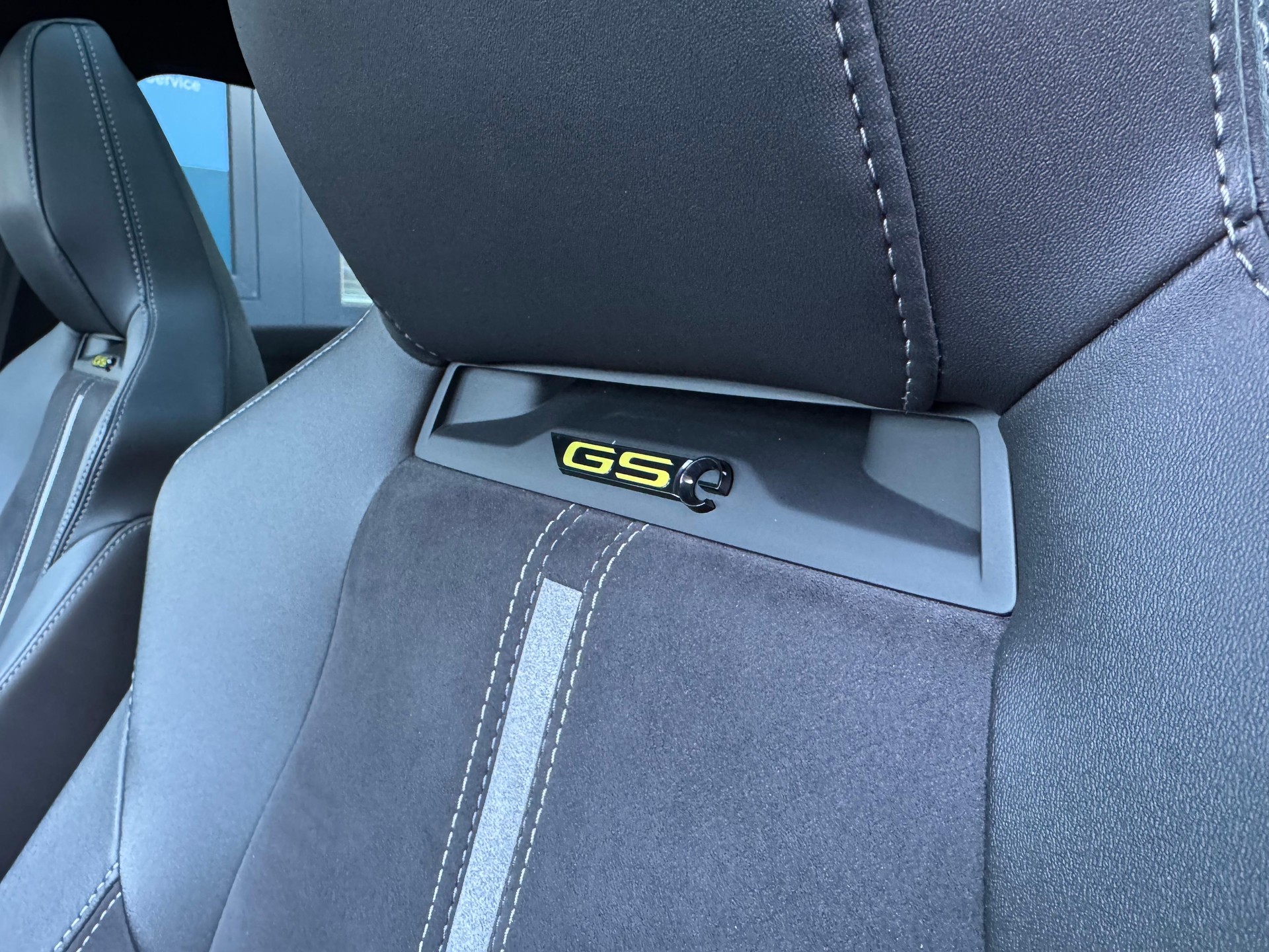 OPEL Astra GSE 1.6Turbo PHEV-image-9