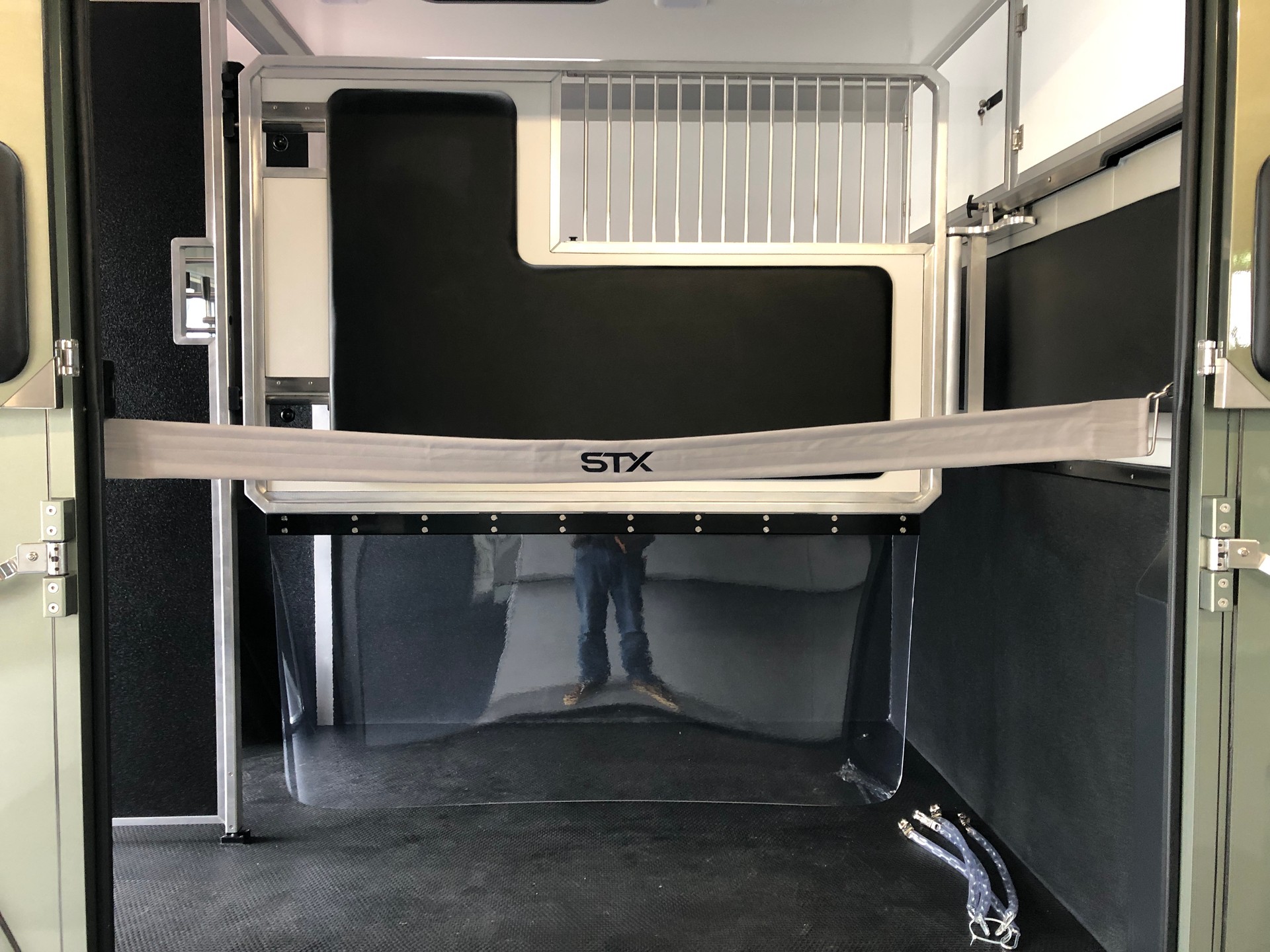 RENAULT STX NEW MODEL 2025 HARAS Pferdetransporter-image-4