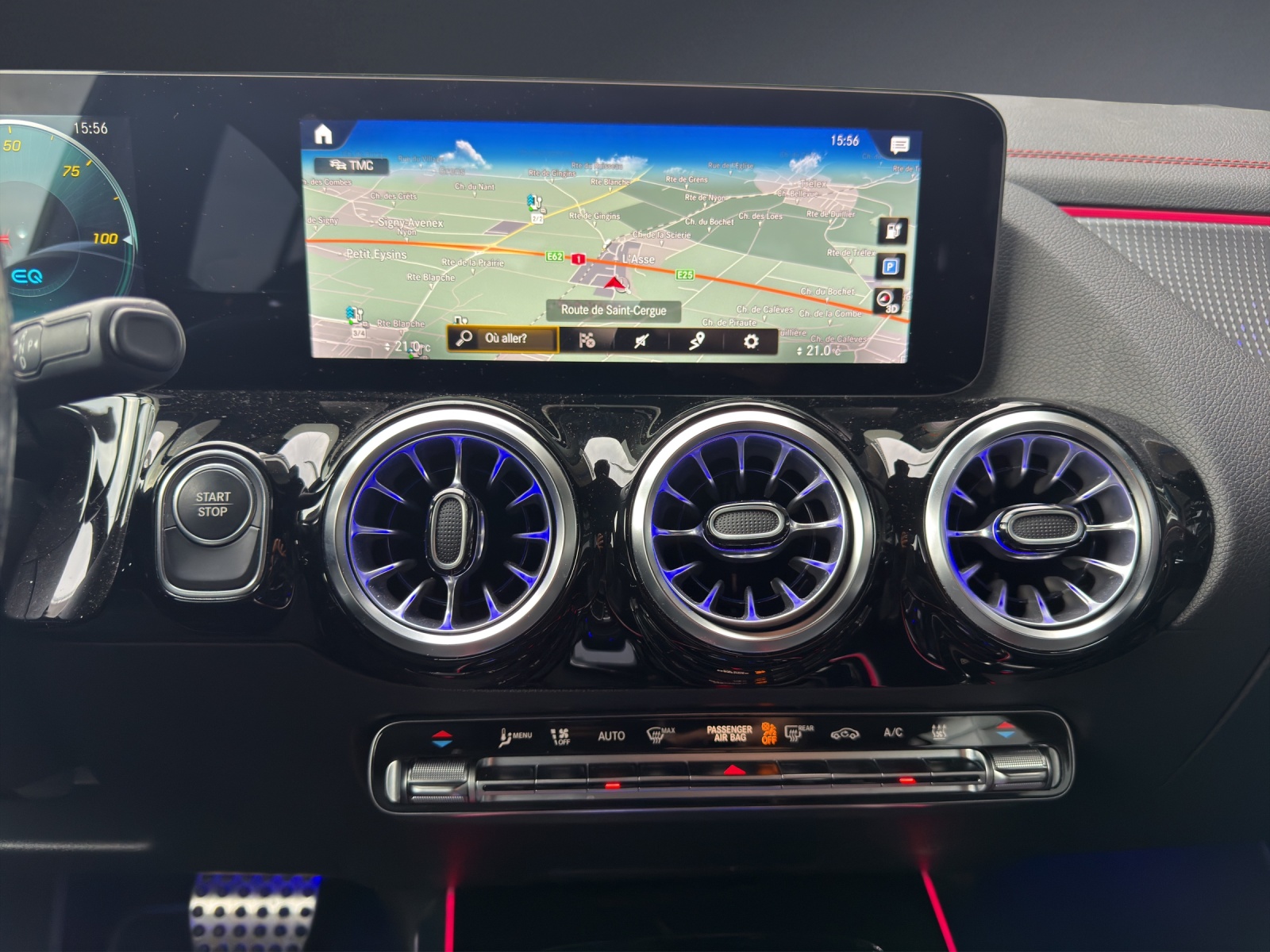 MERCEDES-BENZ EQA 300 AMG Line 4Matic-image-8