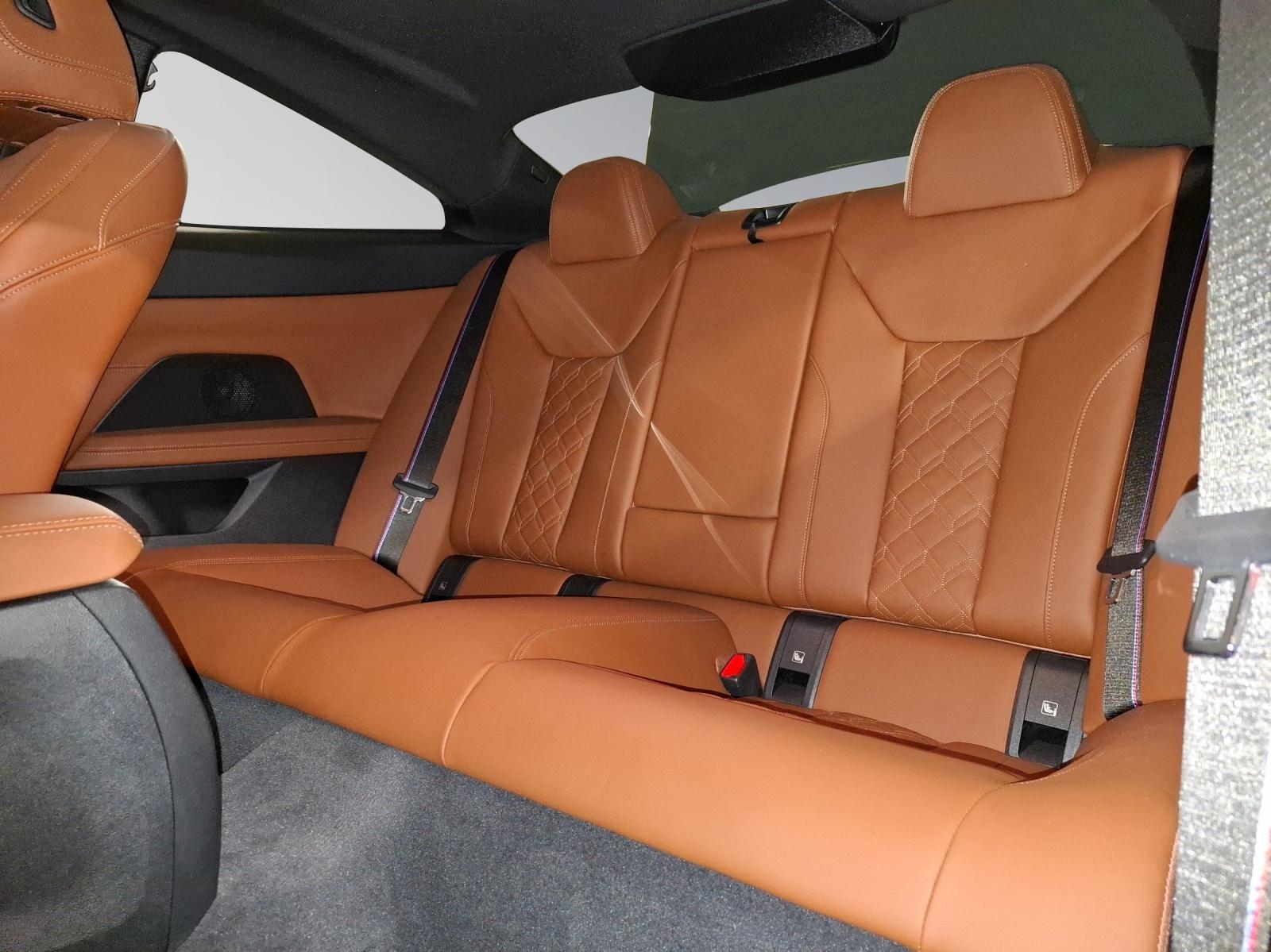BMW M440d xDrive Coupé-image-13
