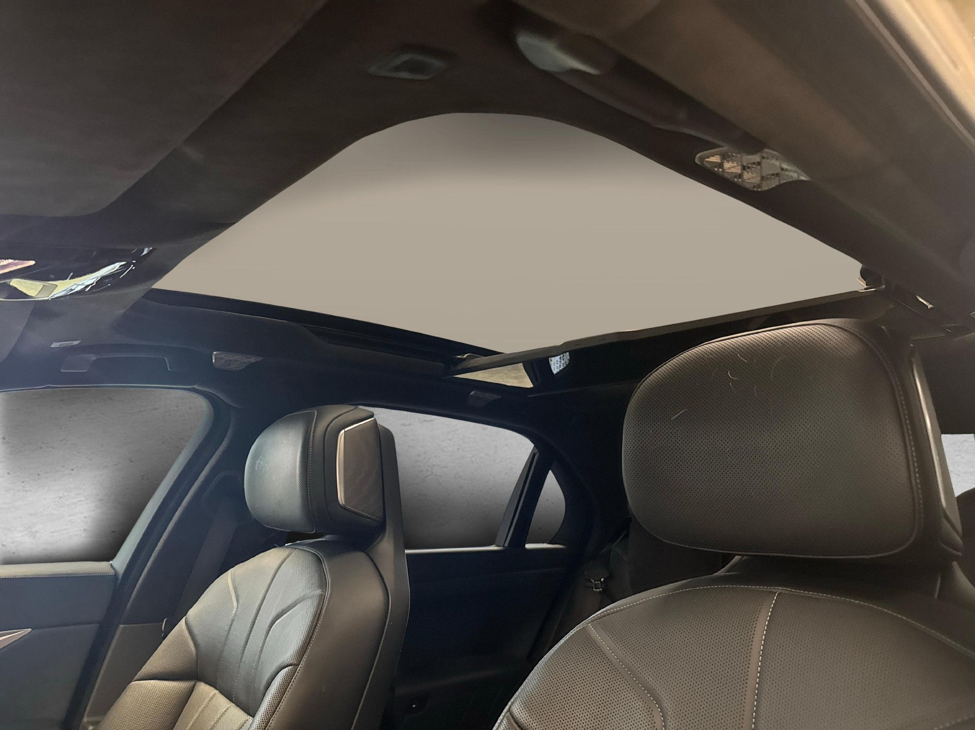 BMW i7 xDrive60-image-19