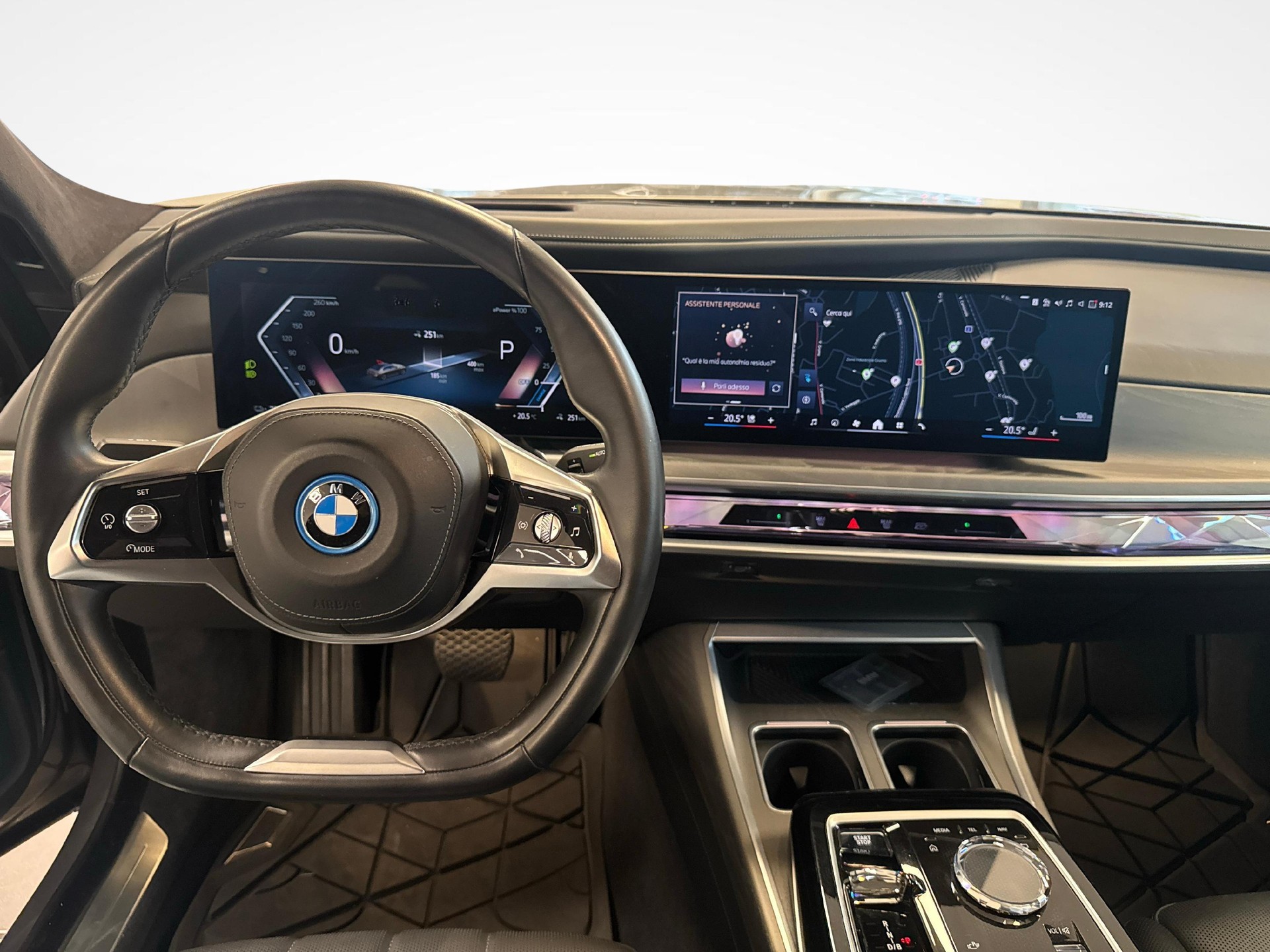 BMW i7 xDrive60-image-13