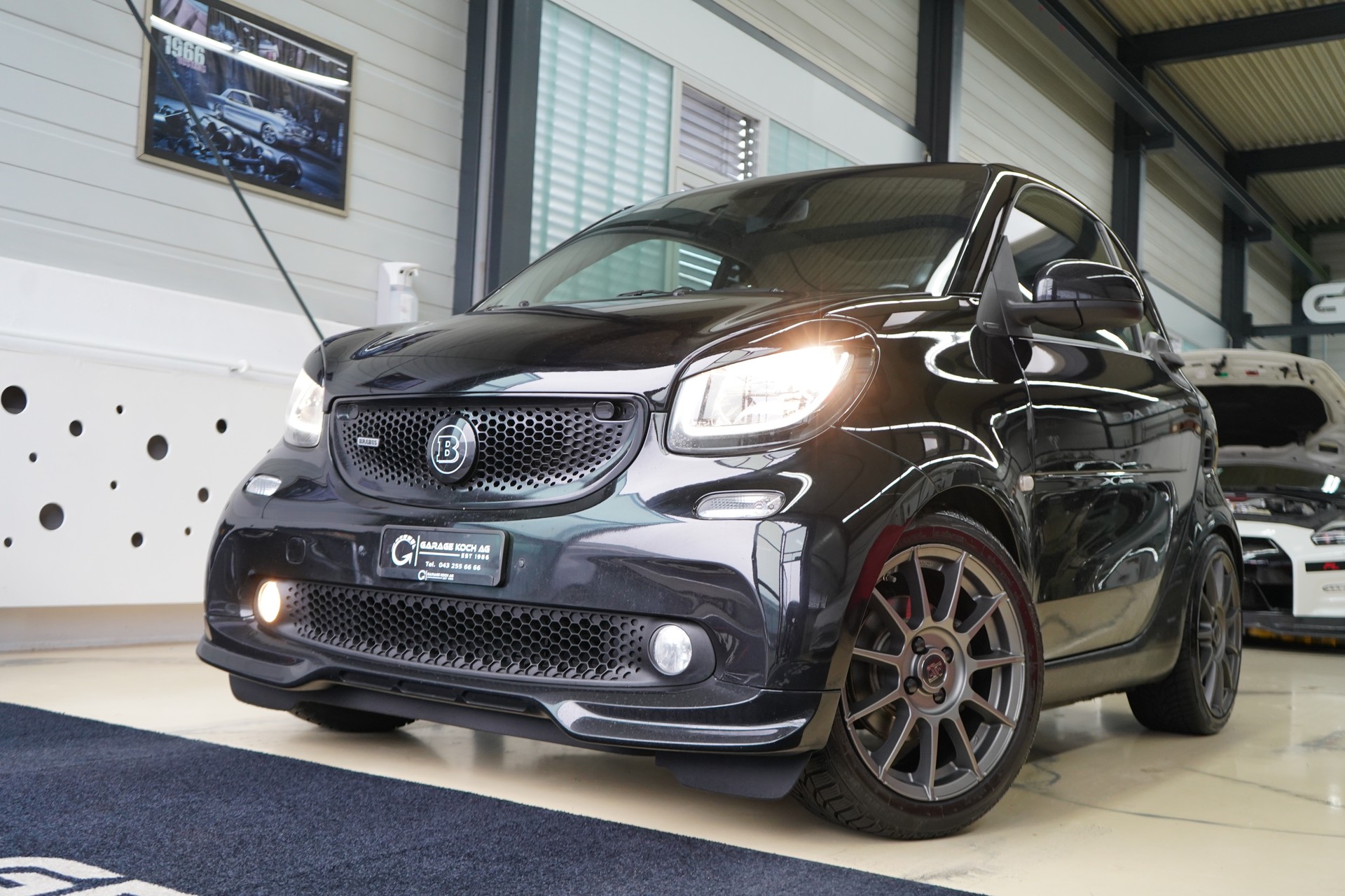 SMART fortwo Brabus Xclusive twinmatic-showroom-element-1