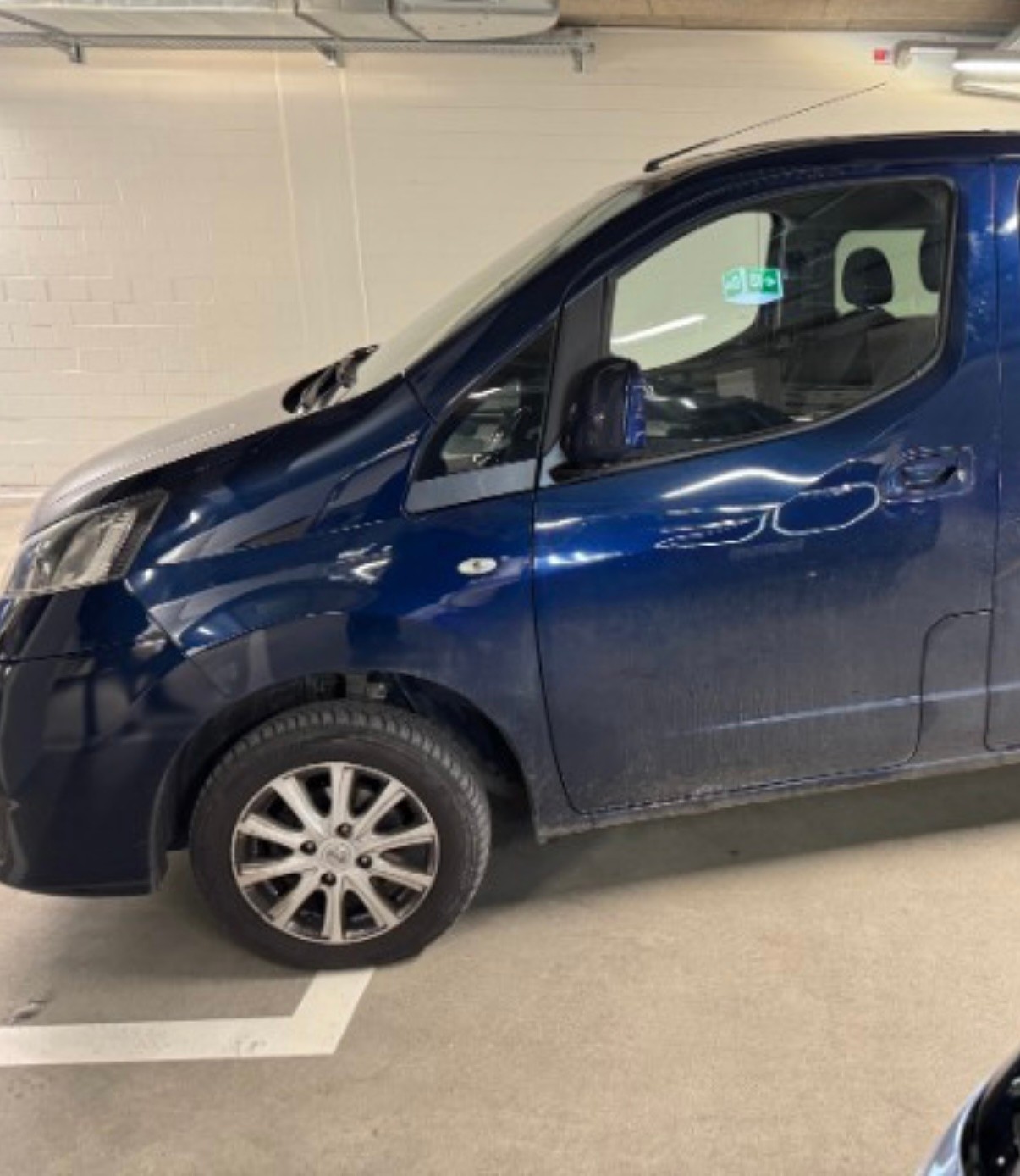 NISSAN NV200 1.5 dCi 110 Evalia Tekna-image-2