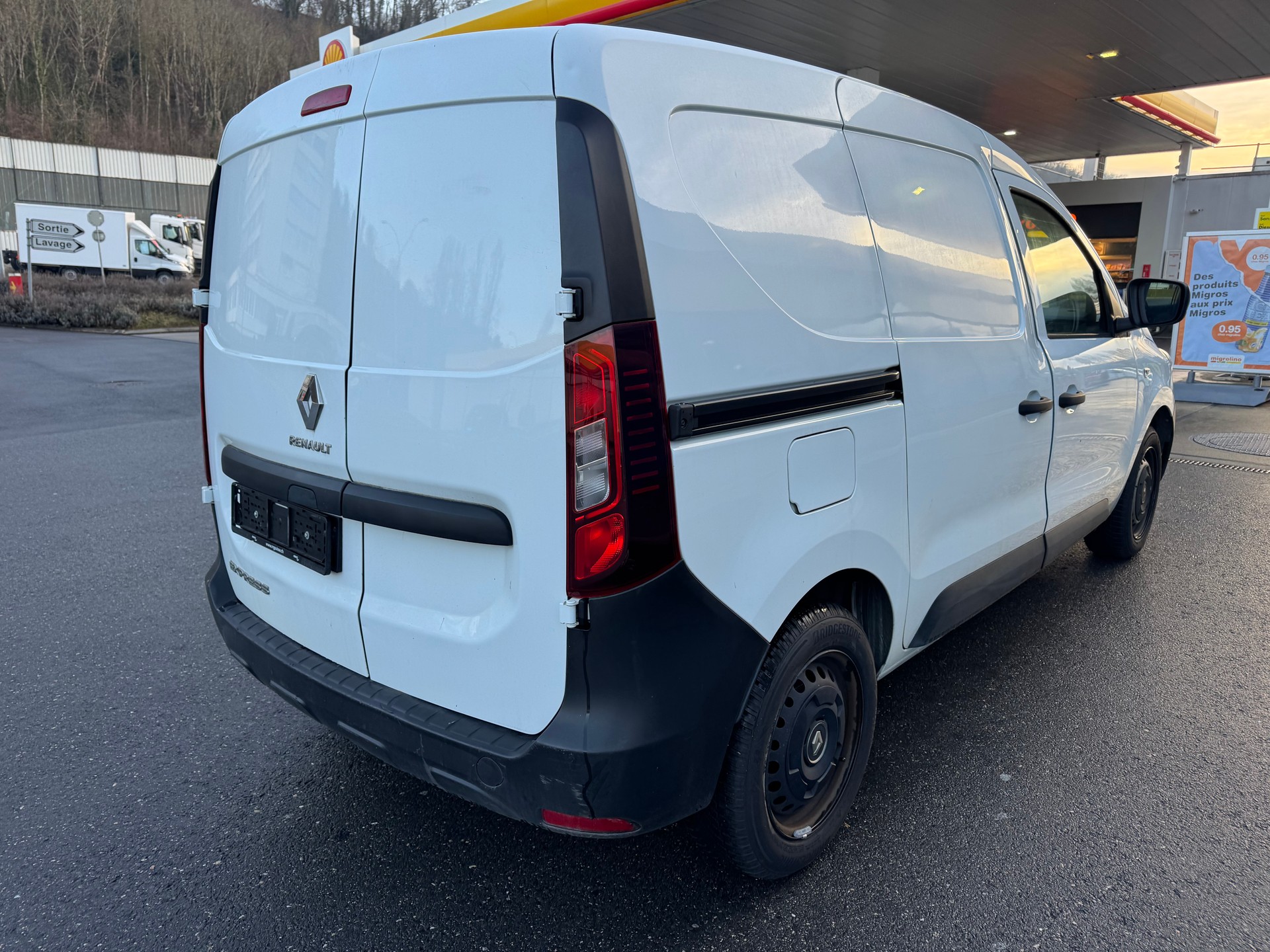 RENAULT Express 1.3TCe 100 PF Access-image-5