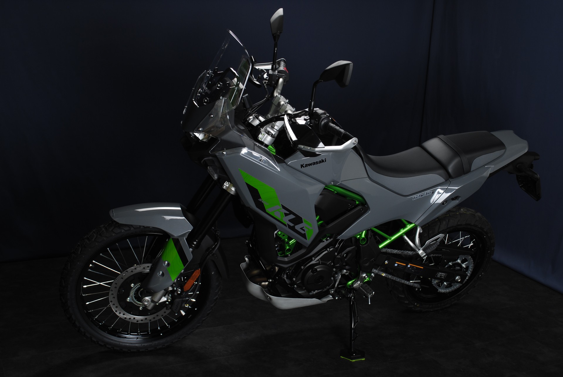 KAWASAKI KLE500 SE MY26-image-9