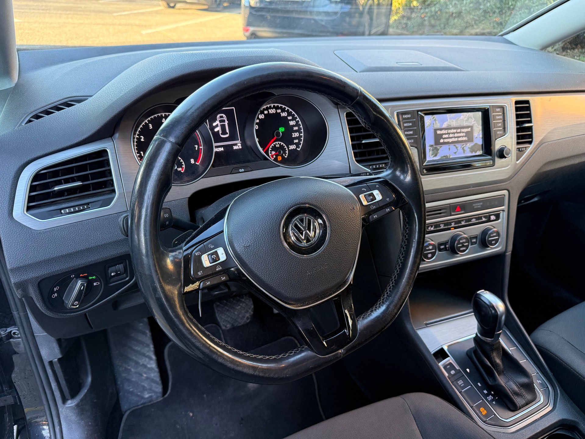 VW Golf Sportsvan 1.4 TSI Comfortline DSG-image-4