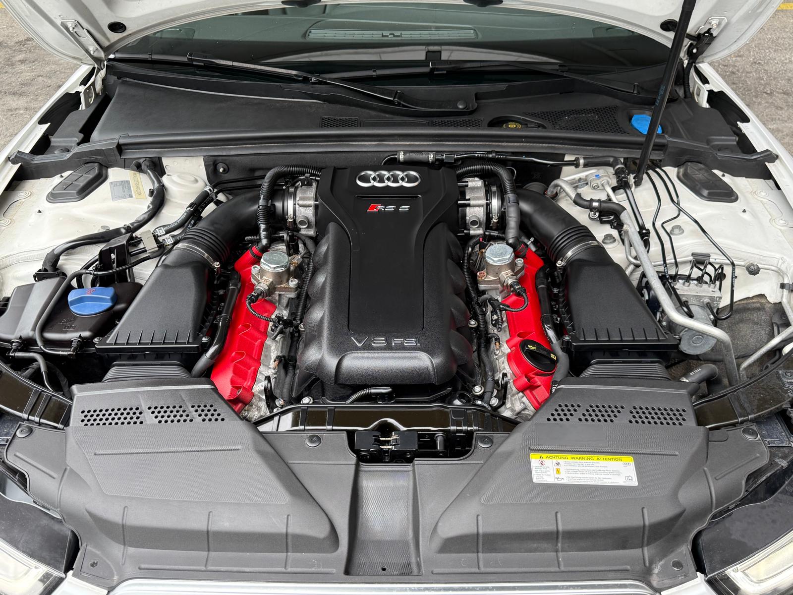 AUDI RS5 Cabrio 4.2 FSI quattro S-tronic-image-4