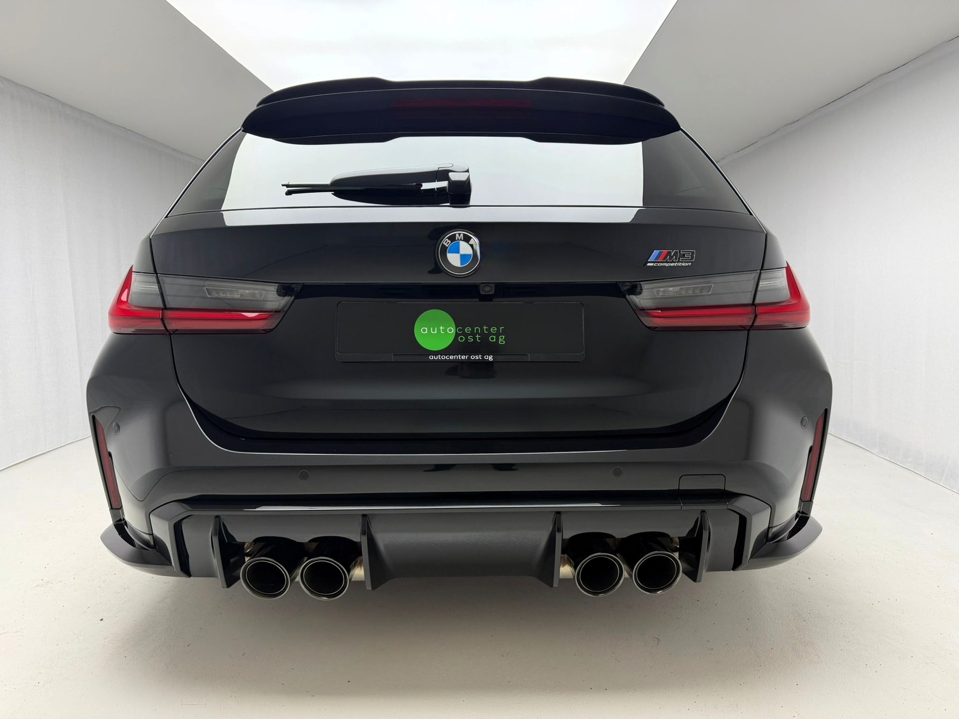 BMW M3 Touring xDrive Competition M-image-5