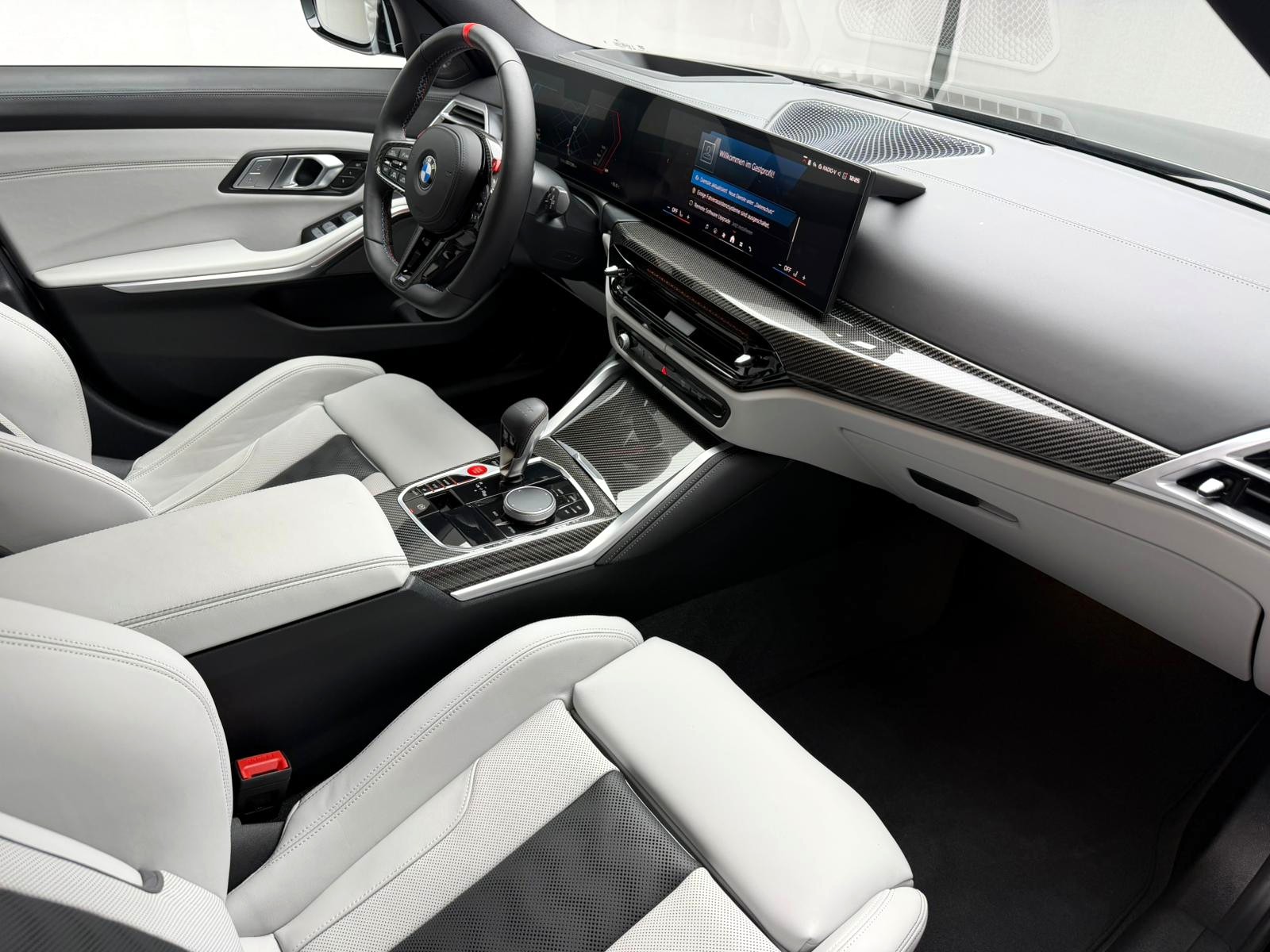 BMW M3 Touring xDrive Competition M-image-14