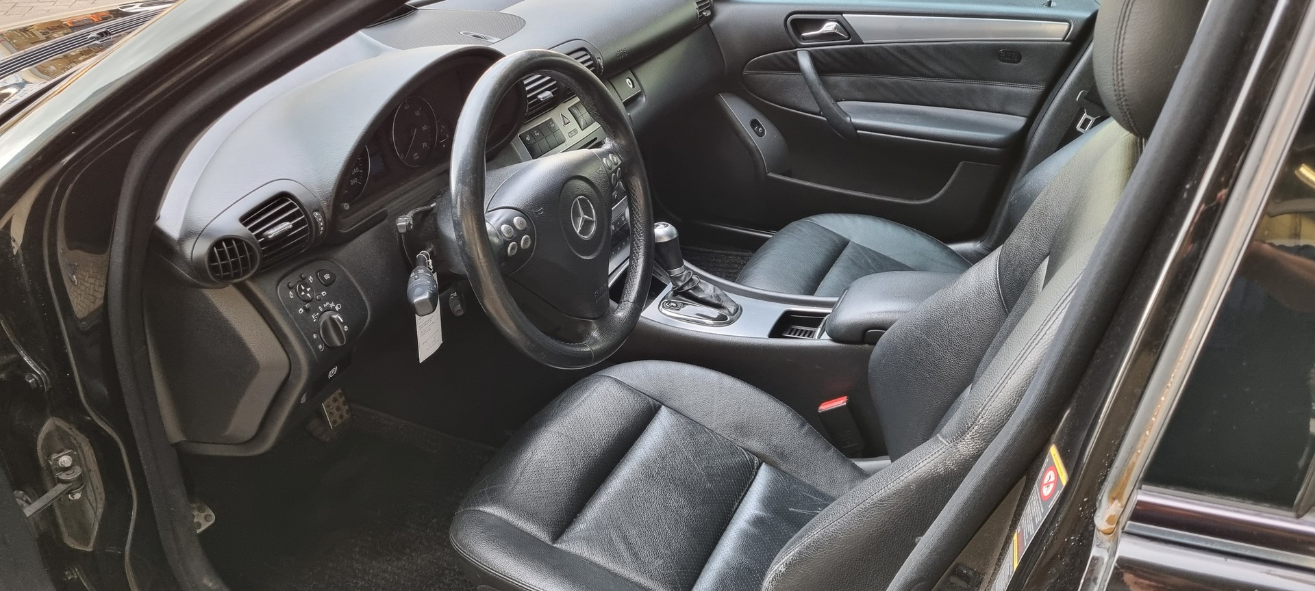 MERCEDES-BENZ C 200 Kompressor Avantgarde-image-4