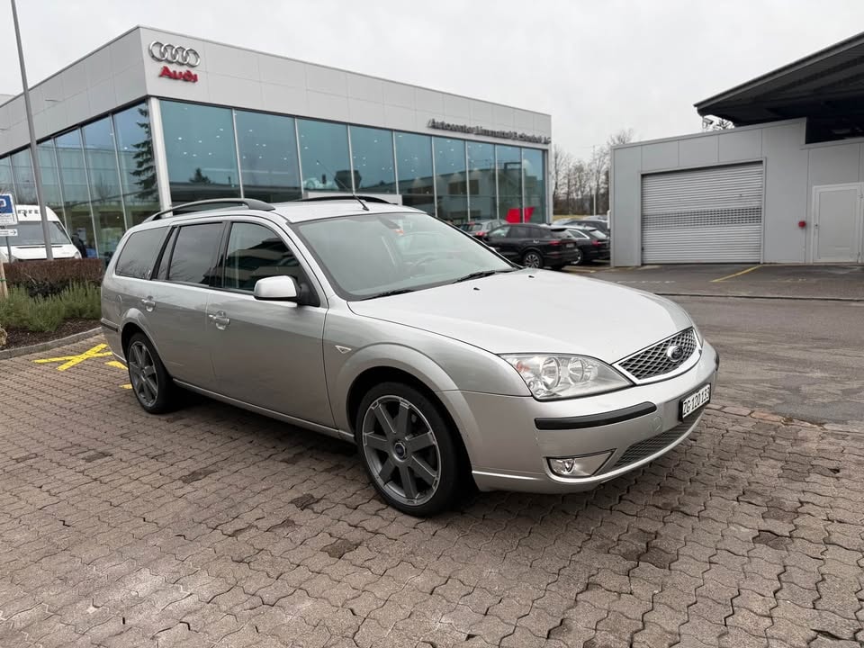 FORD Mondeo 2.0i 16V Ghia