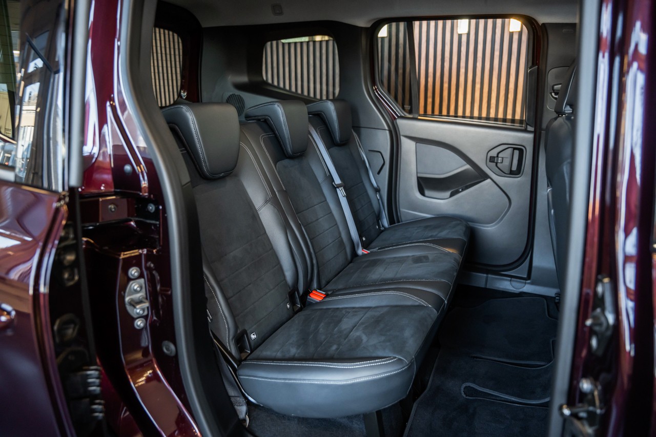 MERCEDES-BENZ T-Klasse 180D Style Automat-image-18