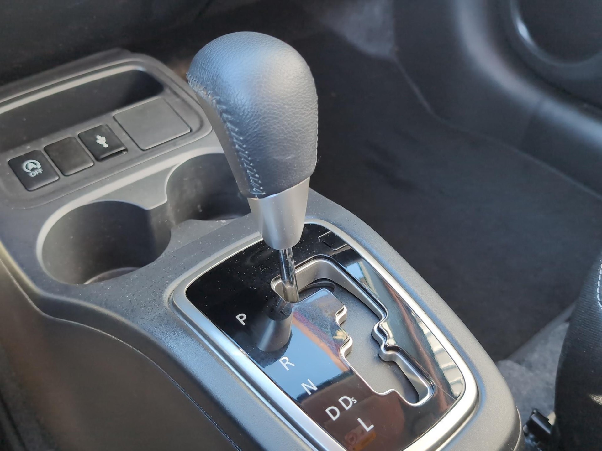 MITSUBISHI Space Star 1.2 MIVEC Inform Edition-image-16