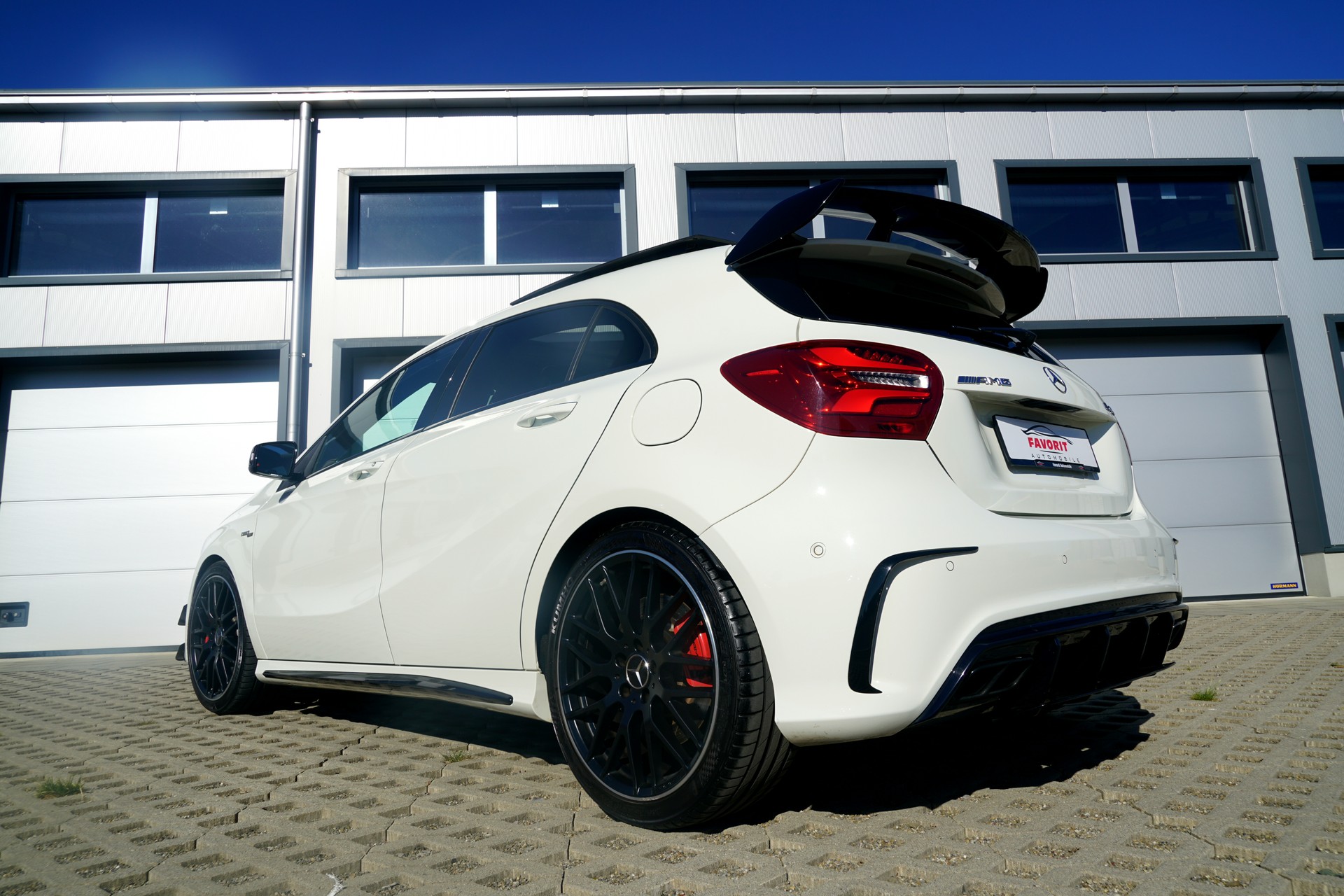 MERCEDES-BENZ A 45 AMG 4Matic Speedshift 7G-DCT (CH)-image-2