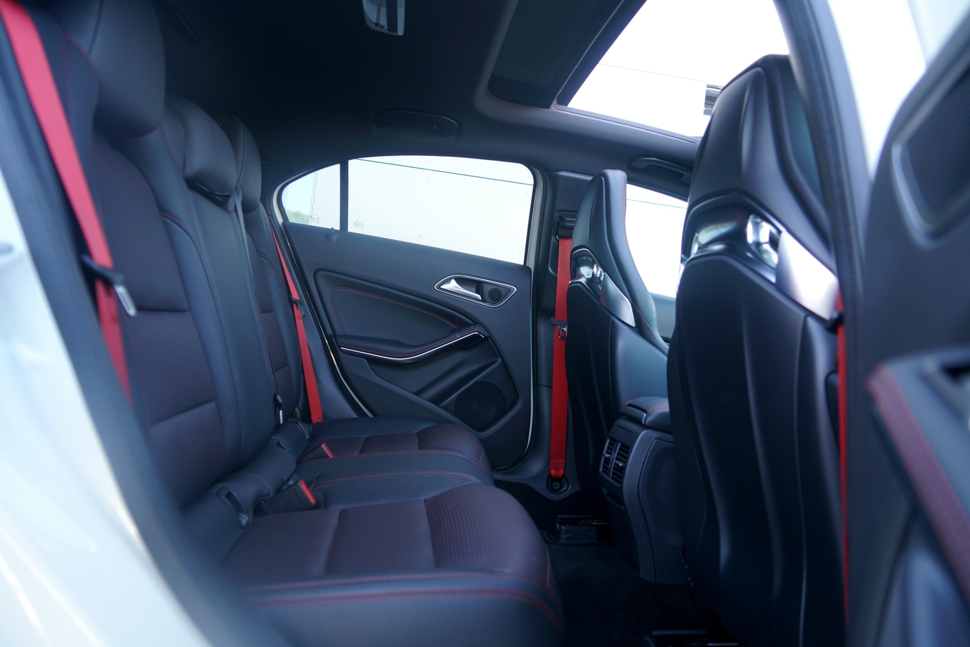 MERCEDES-BENZ A 45 AMG 4Matic Speedshift 7G-DCT (CH)-image-13