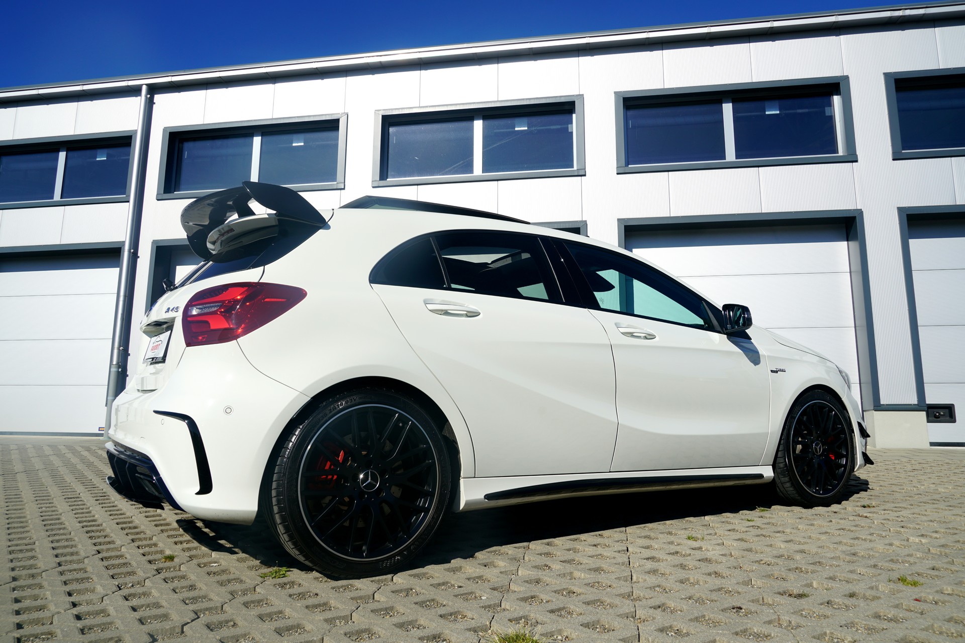 MERCEDES-BENZ A 45 AMG 4Matic Speedshift 7G-DCT (CH)-image-11