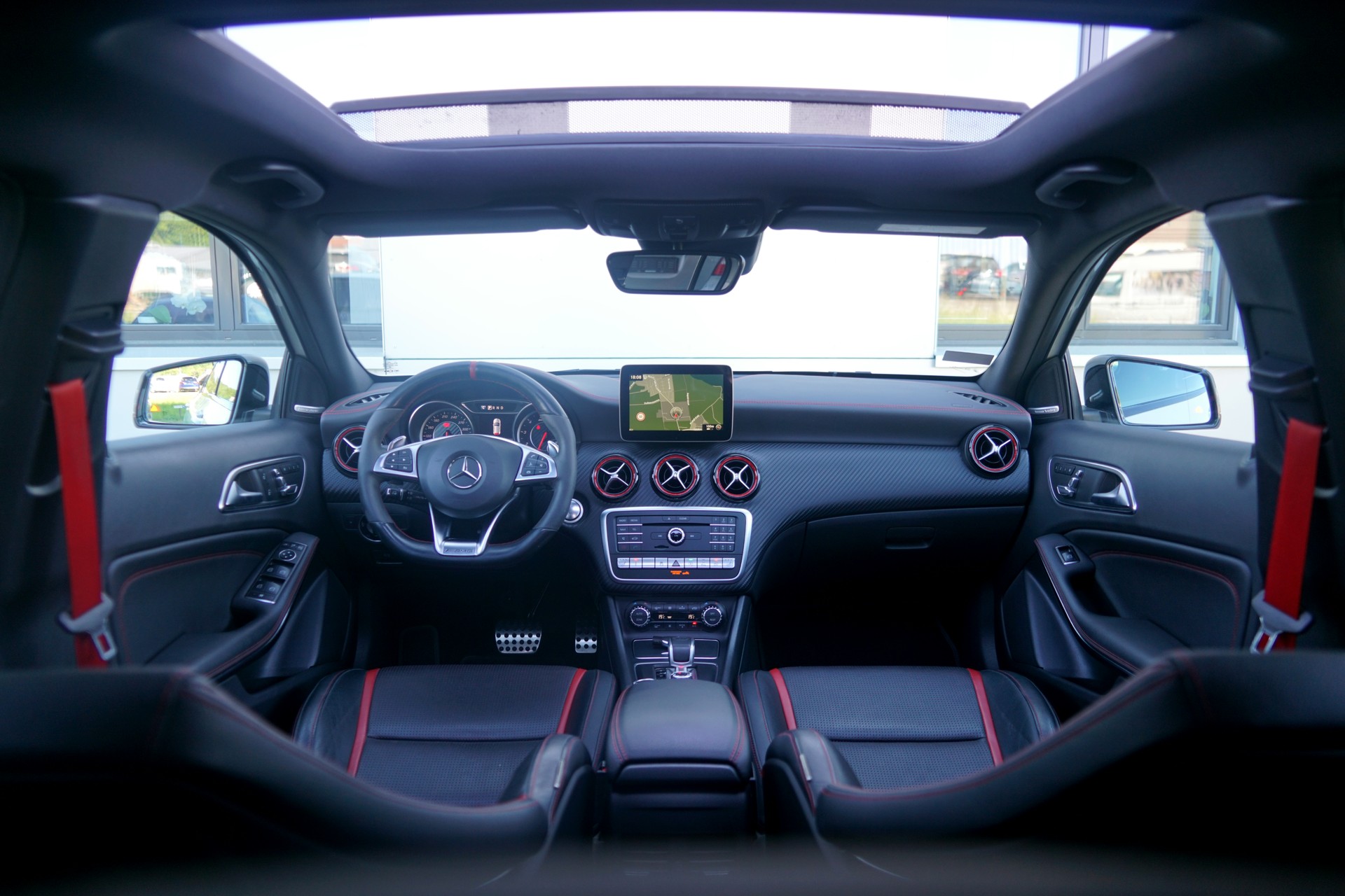 MERCEDES-BENZ A 45 AMG 4Matic Speedshift 7G-DCT (CH)-image-7