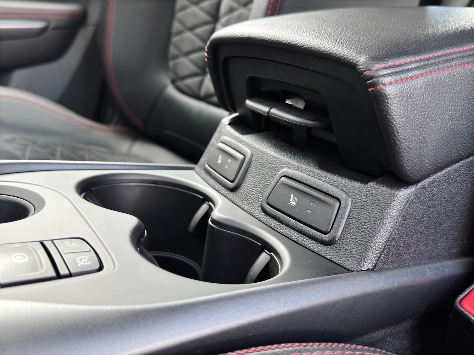 RENAULT Kadjar 1.3 16V Turbo Black Edition EDC-image-16