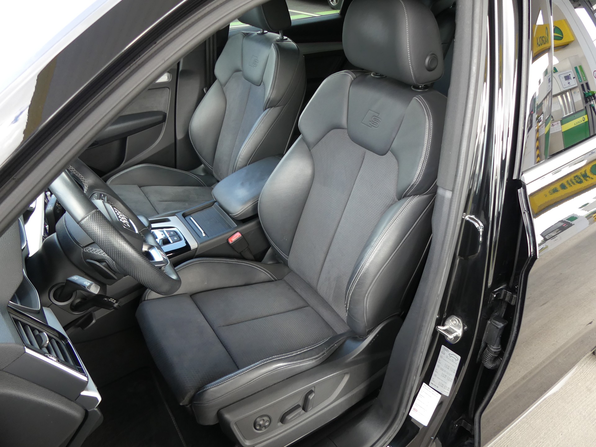 AUDI SQ5 TDI quattro tiptronic-image-10