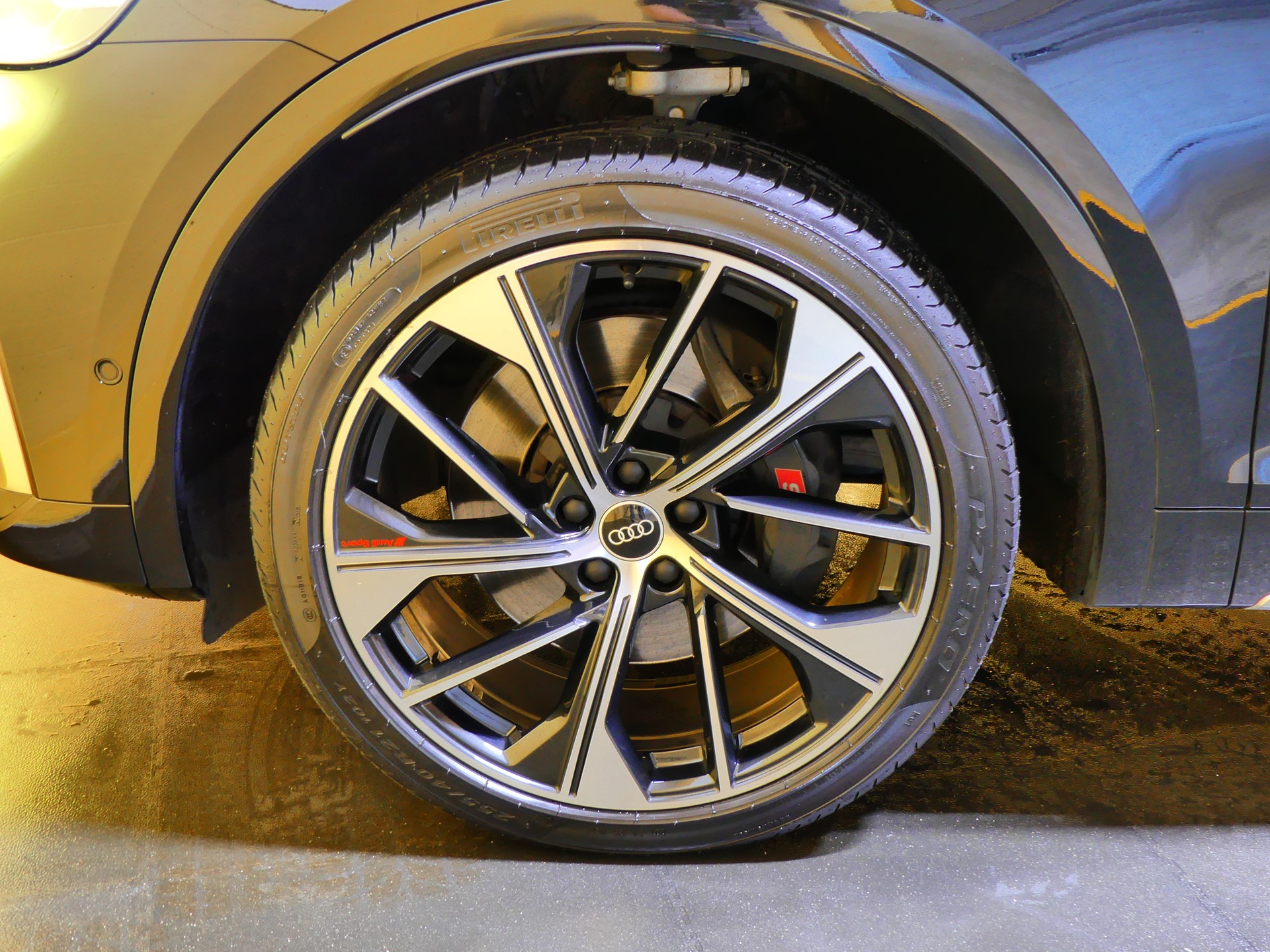 AUDI SQ5 TDI quattro tiptronic-image-8