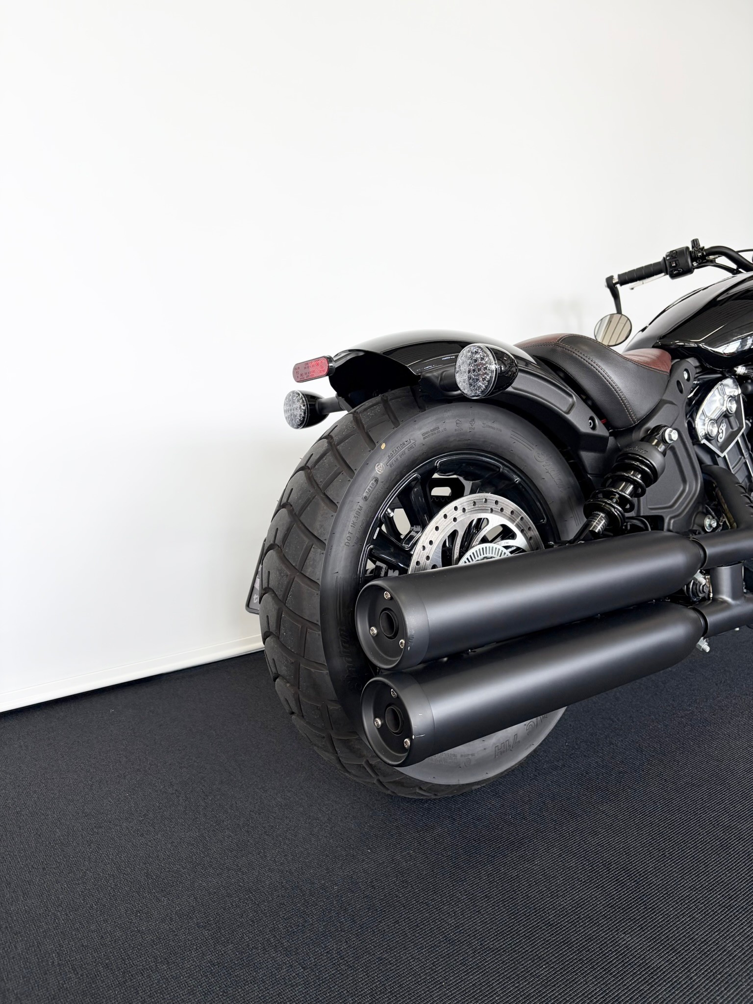INDIAN Scout Bobber ABS-image-1