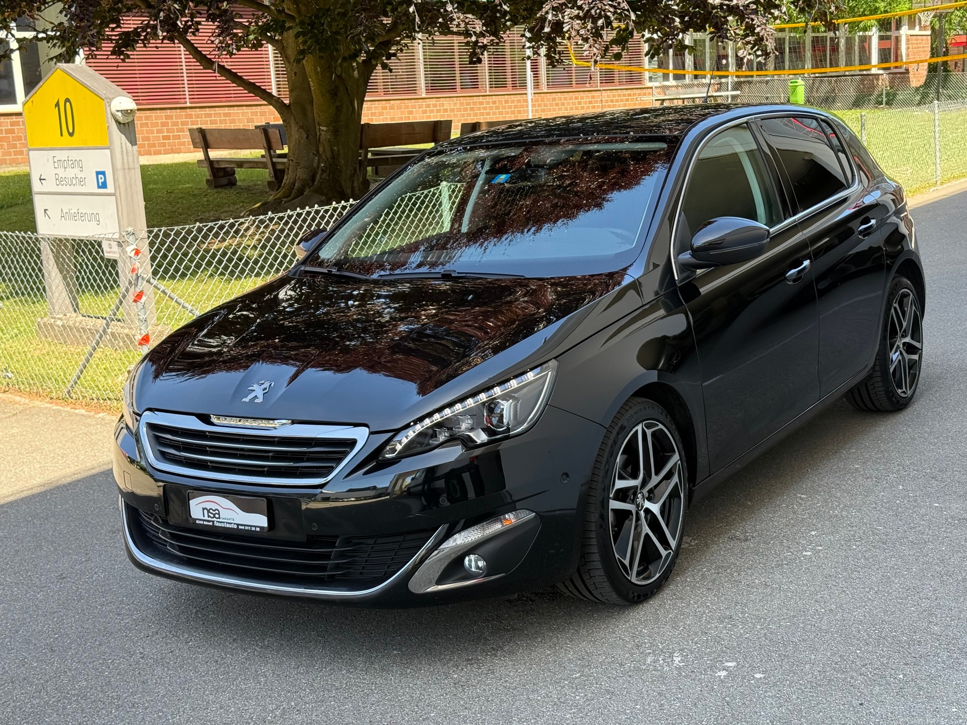 PEUGEOT 308 1.2 THP Style Automatic-image-1