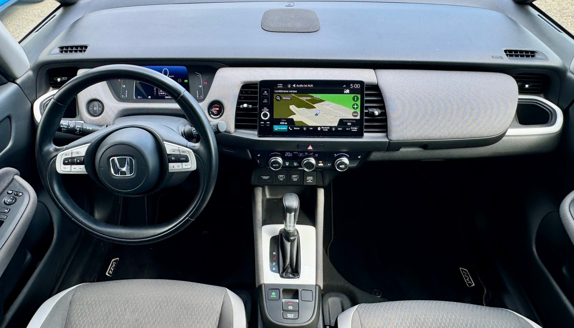 HONDA Jazz 1.5i-MMD Crosstar Executive E-CVT-image-12
