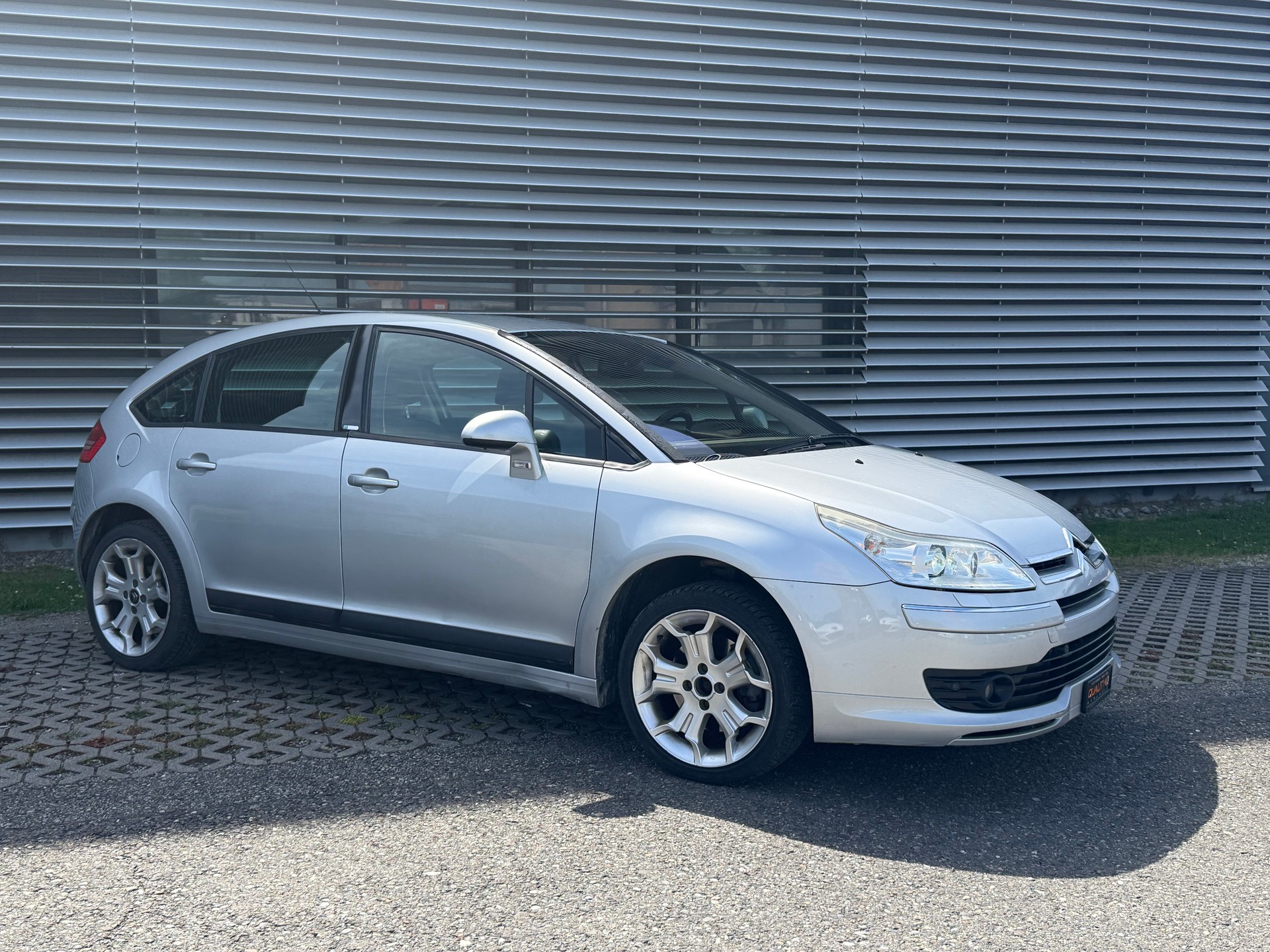 CITROEN C4 Berline 2.0 16V HDi Exclusive Automatic-image-8