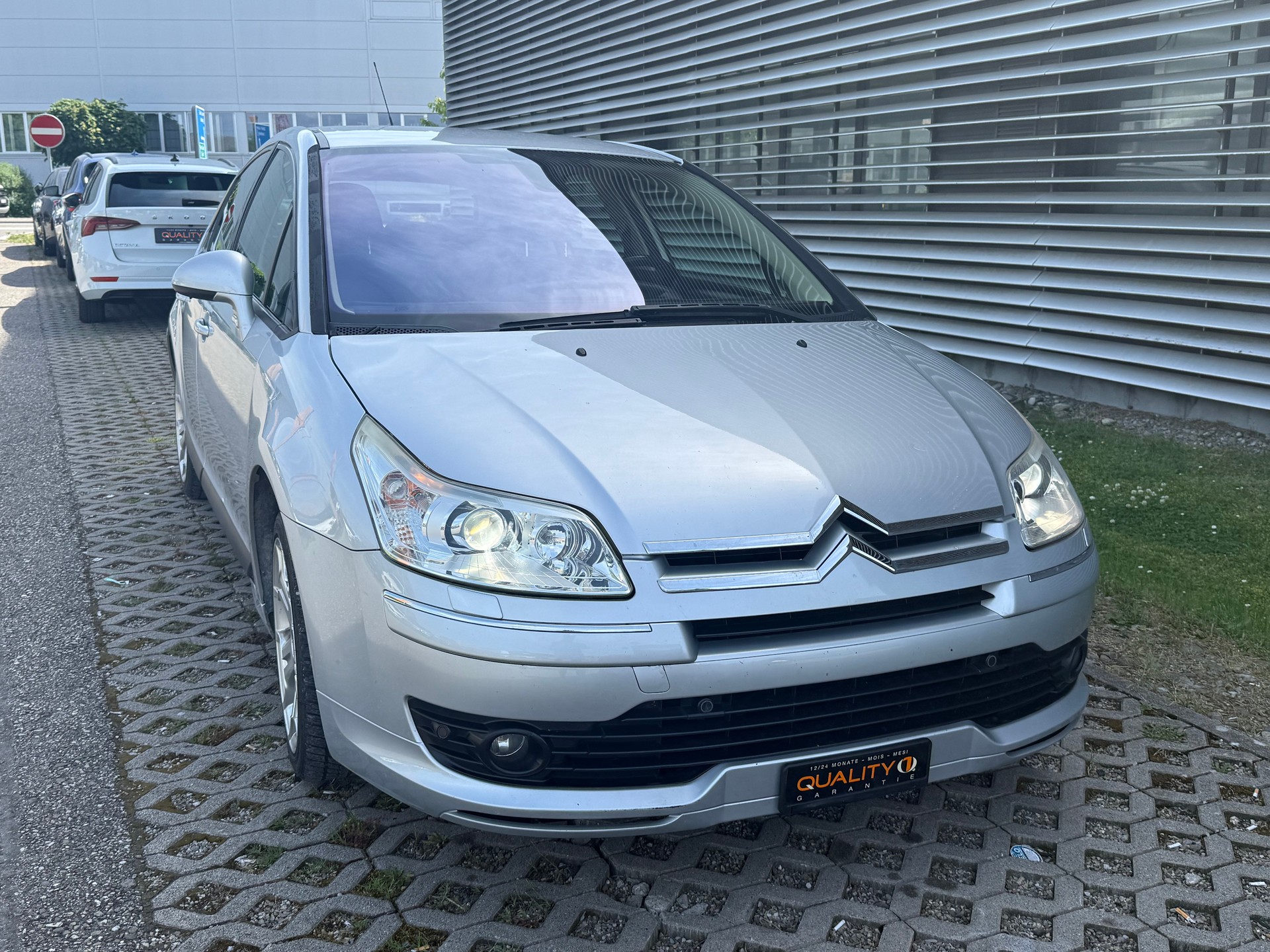 CITROEN C4 Berline 2.0 16V HDi Exclusive Automatic-image-3