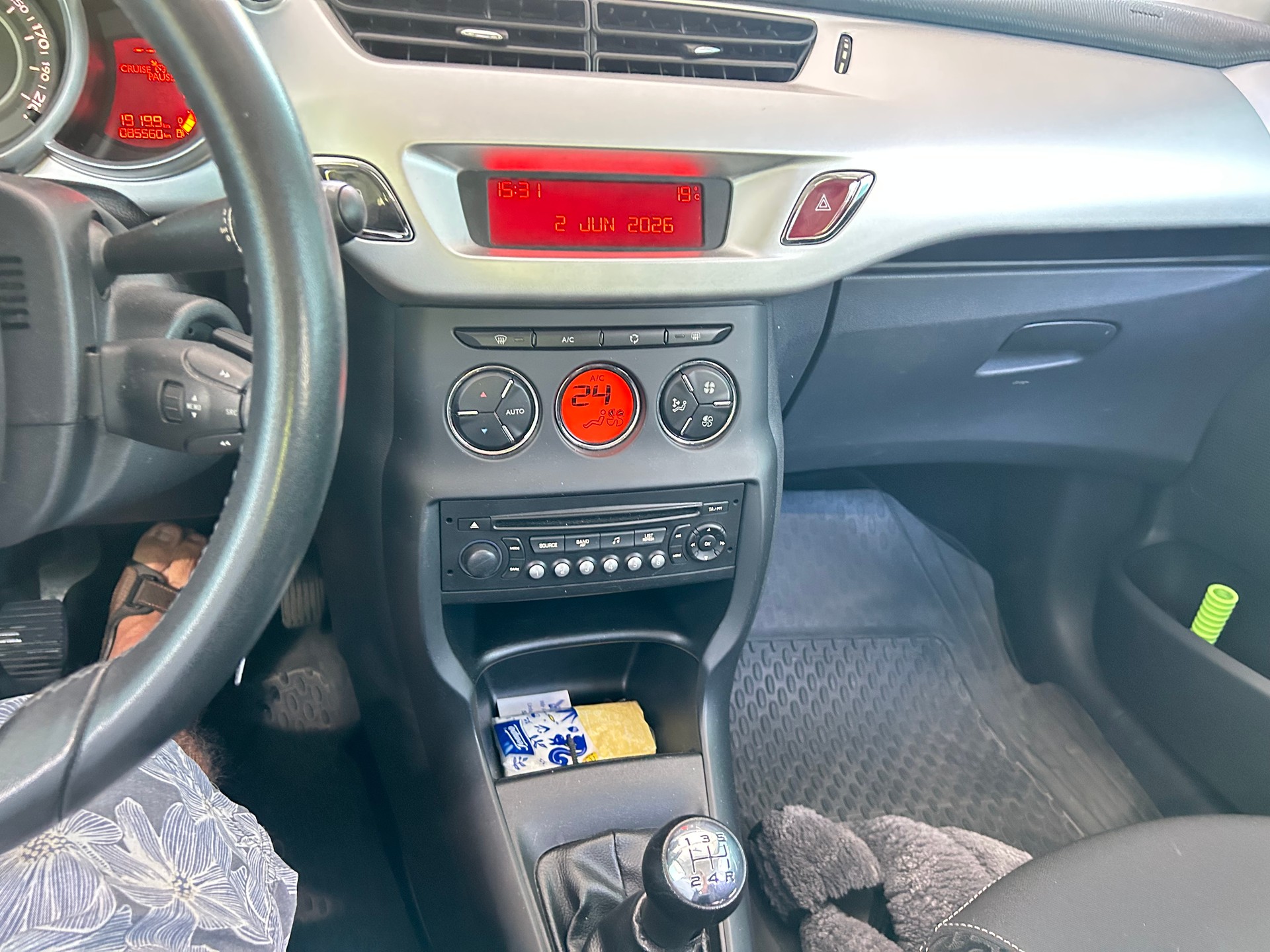 CITROEN C3 1.4i 16V Exclusive-image-10