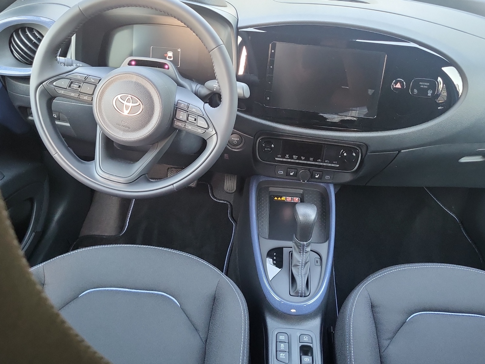 TOYOTA Aygo X 1.5 VVT-i HSD Trend-image-13